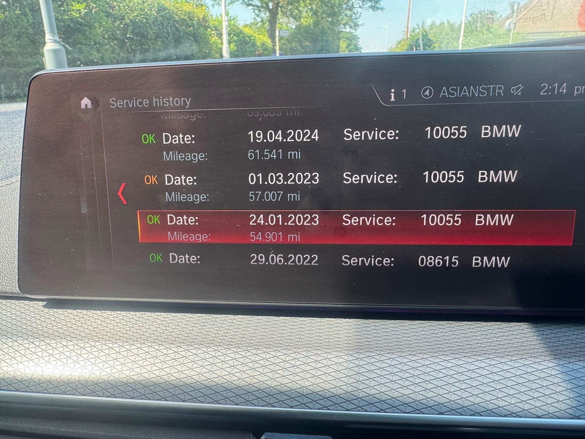 BMW 5 Series view 35