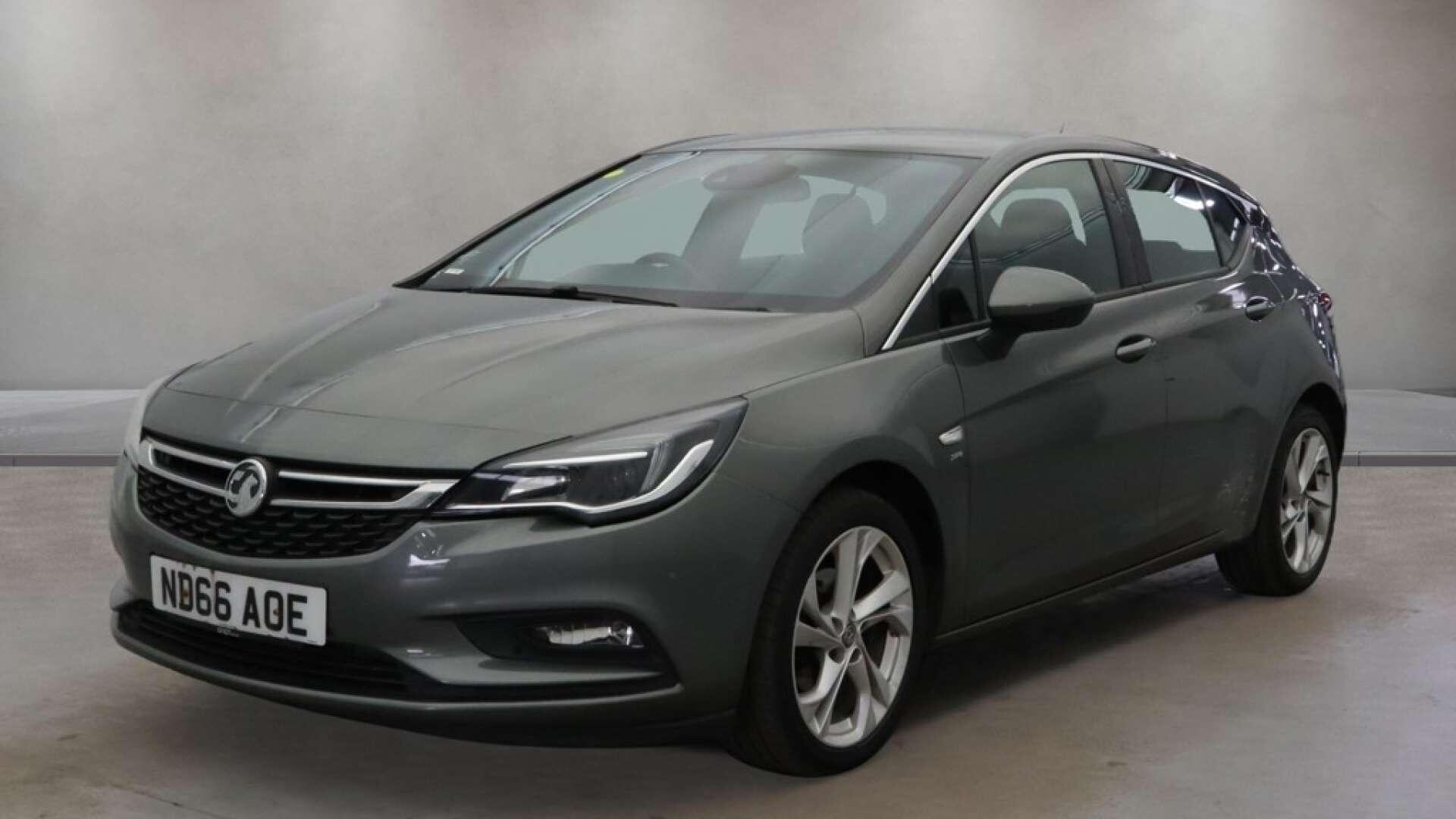 Vauxhall Astra view 7