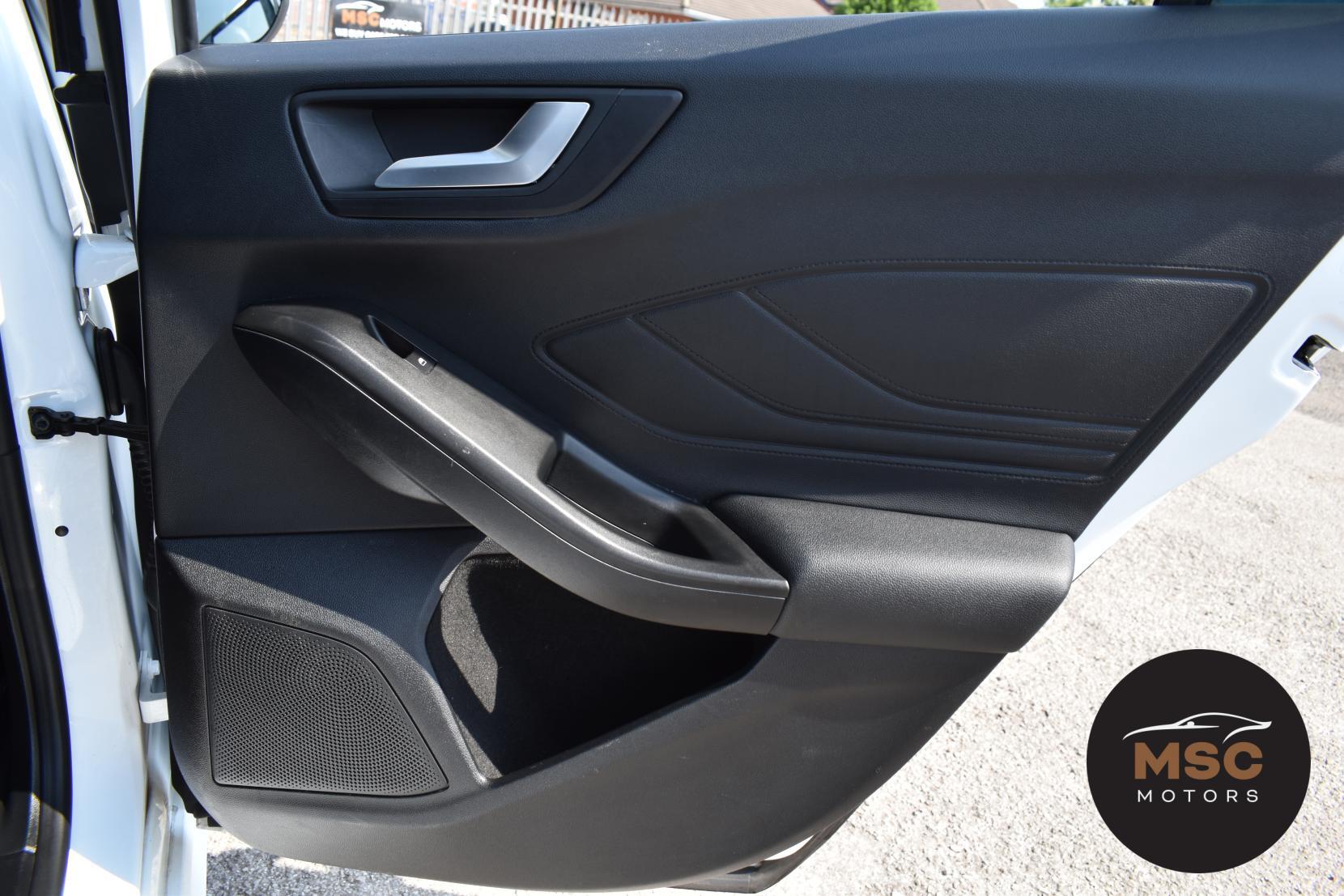 Ford Focus view 62