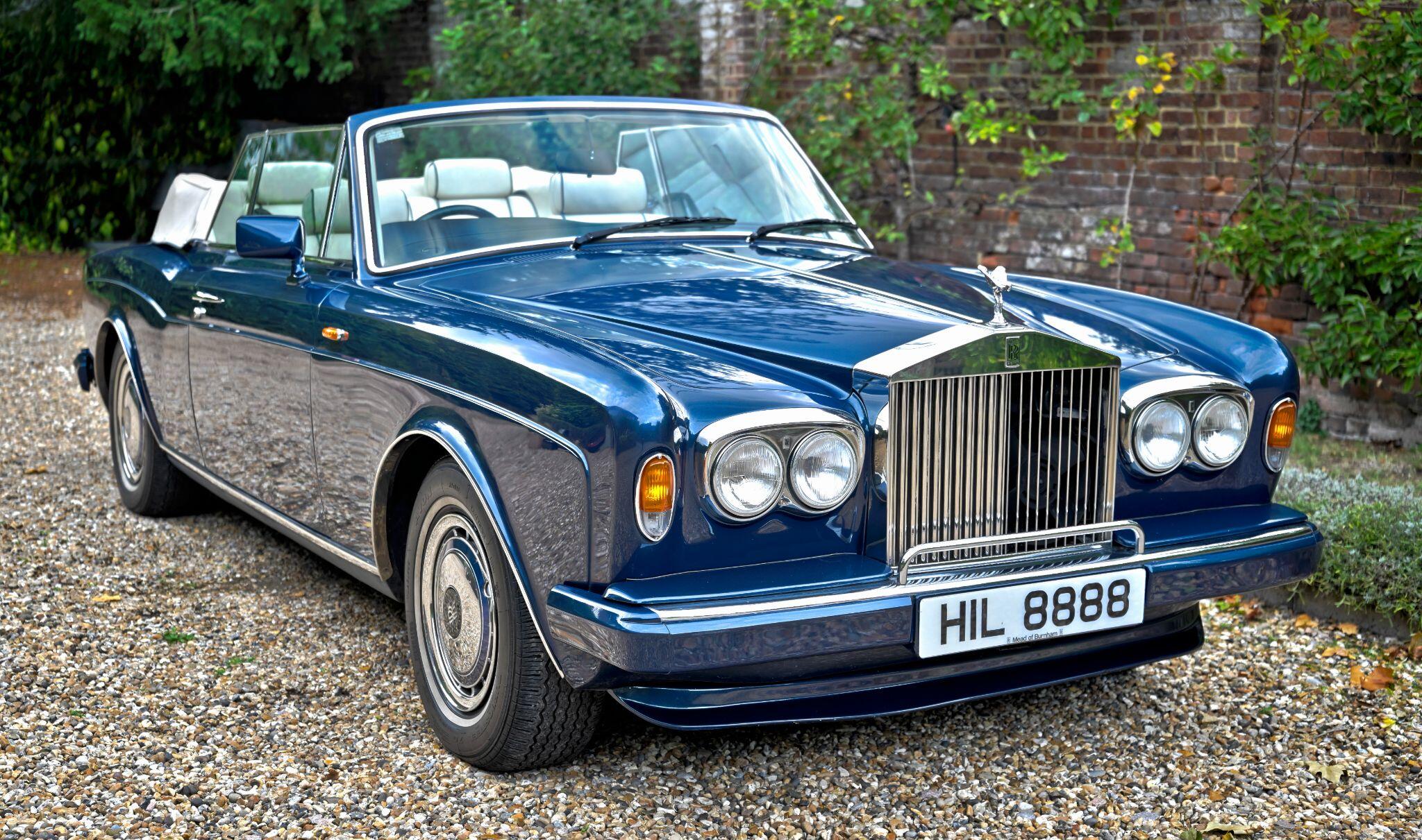 Rolls-Royce Corniche view 7