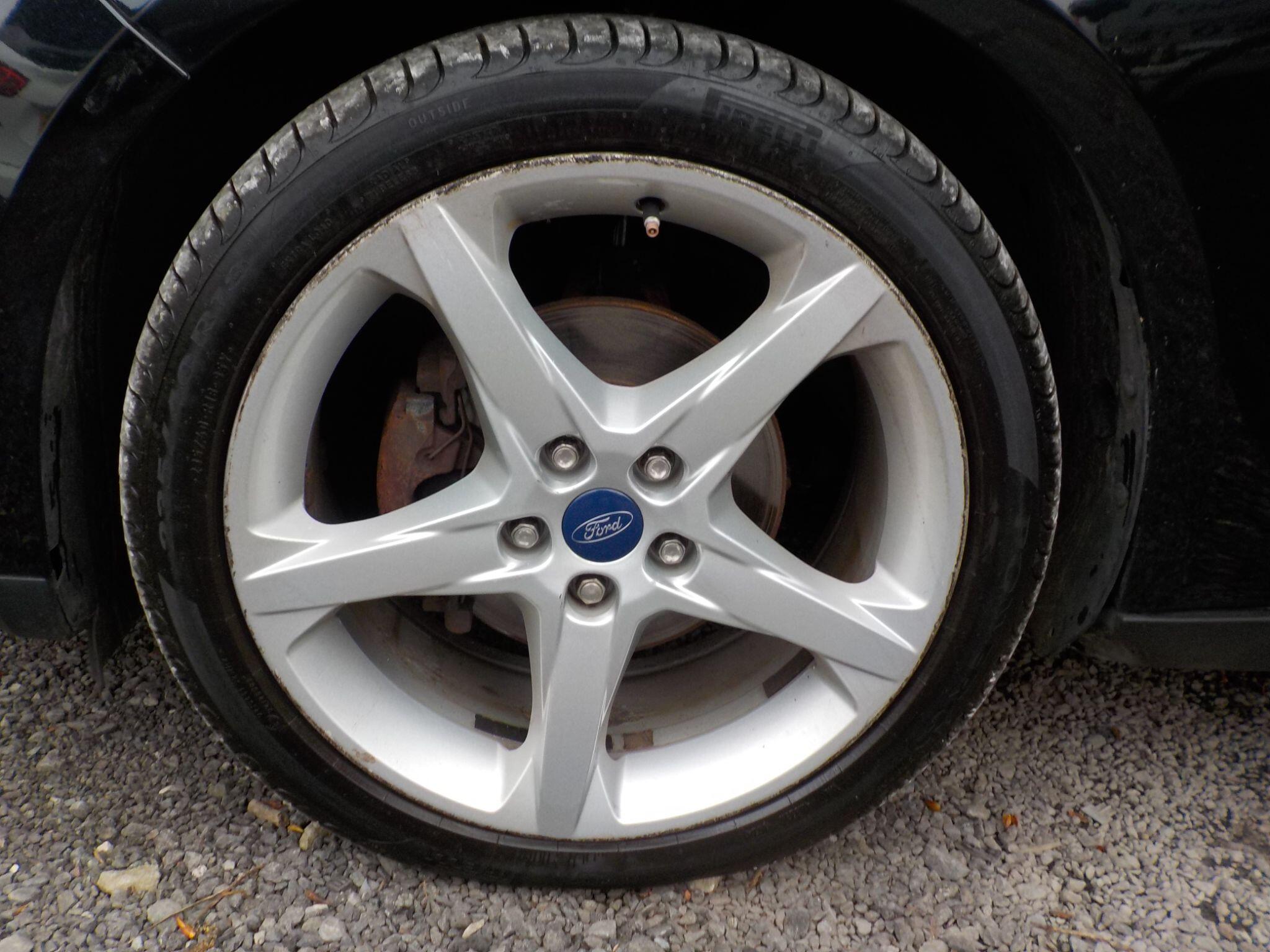 Ford Focus 1.6 TDCi Titanium Navigator Euro 5 (s/s) 5dr