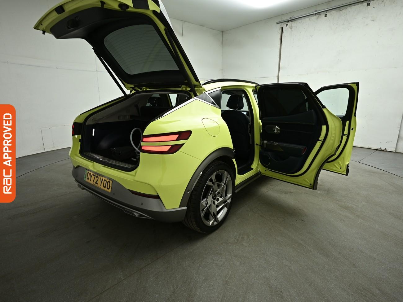 Genesis GV60 view 19