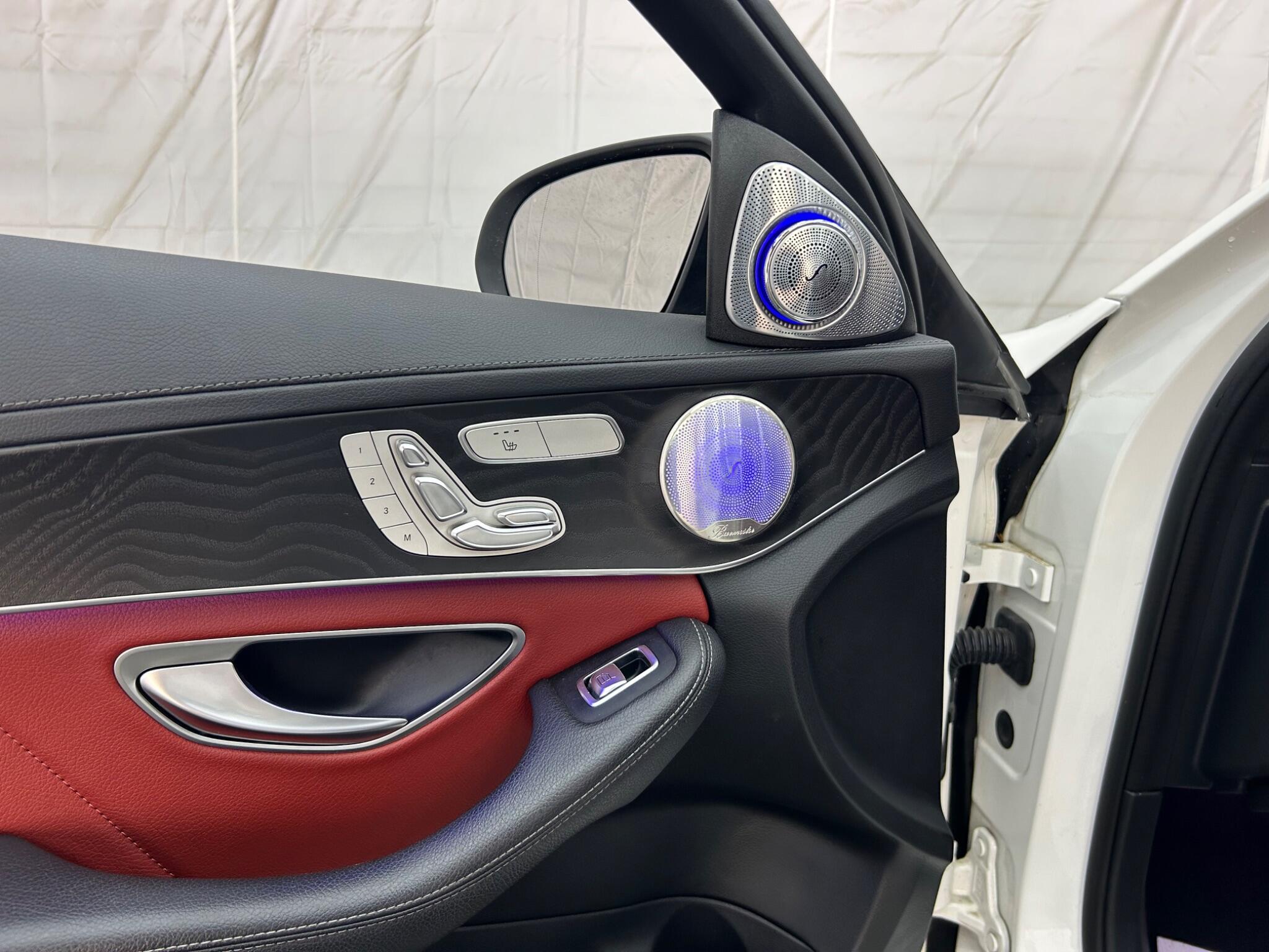 Mercedes-Benz C-Class view 56