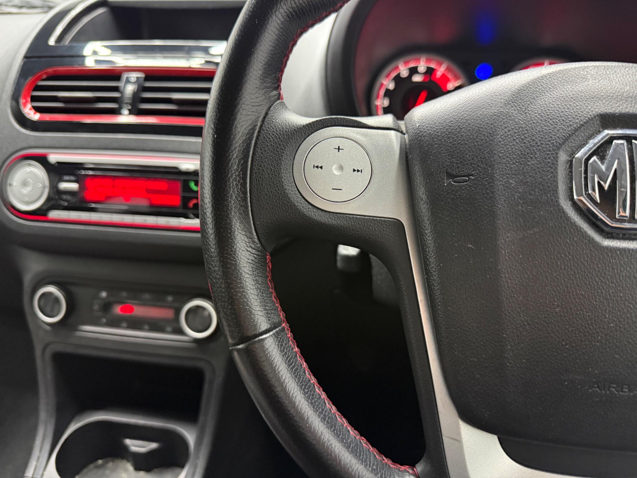MG MG3 view 10