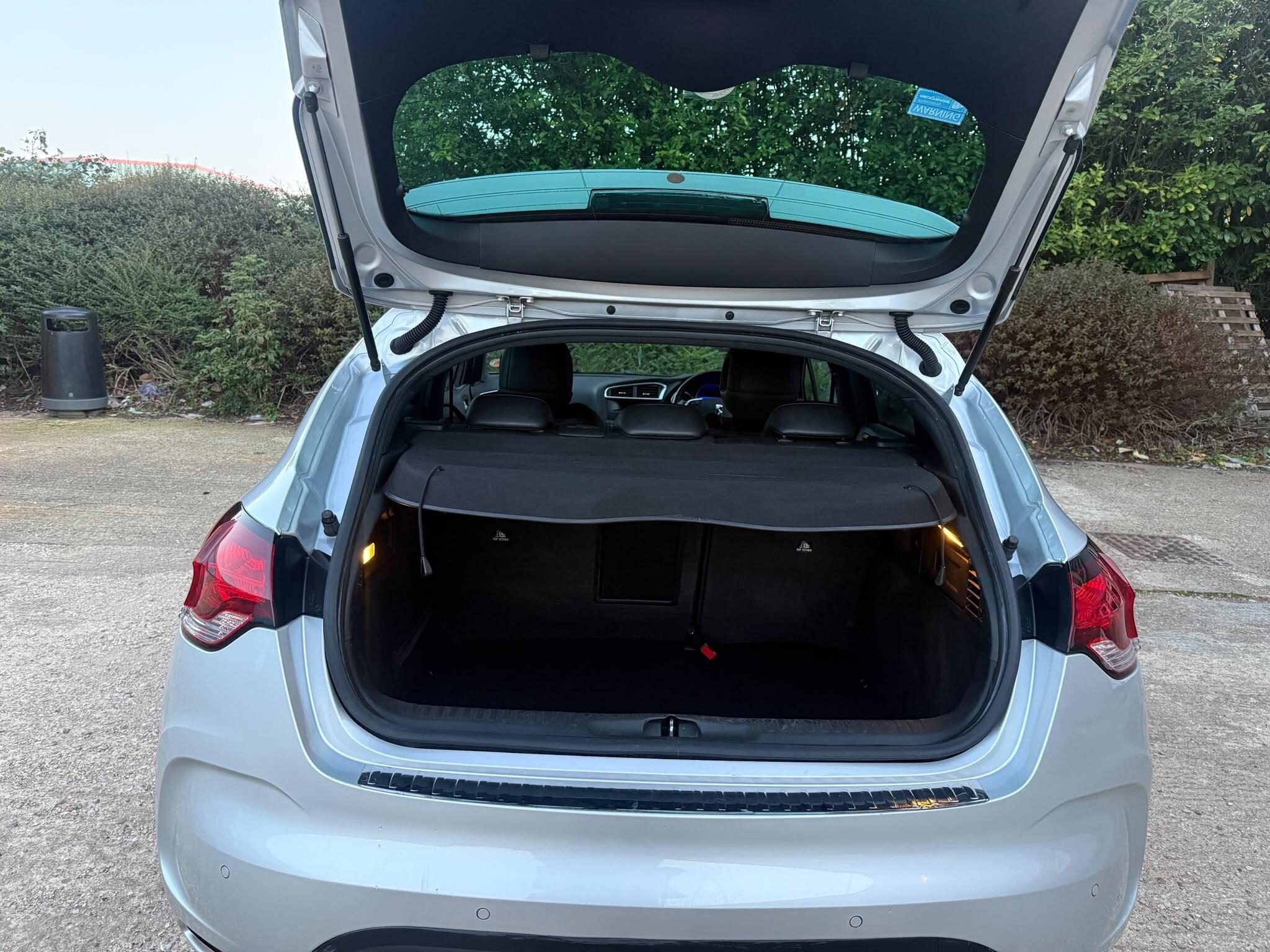Citroen DS4 view 16