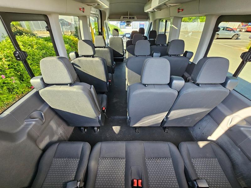 2019 Ford Transit 2.0 460 EcoBlue Trend Minibus Diesel Manual RWD L4 High Roof Euro 6 (s/s) (17 Seat, DRW) (170 ps) • 6,533 miles image 12