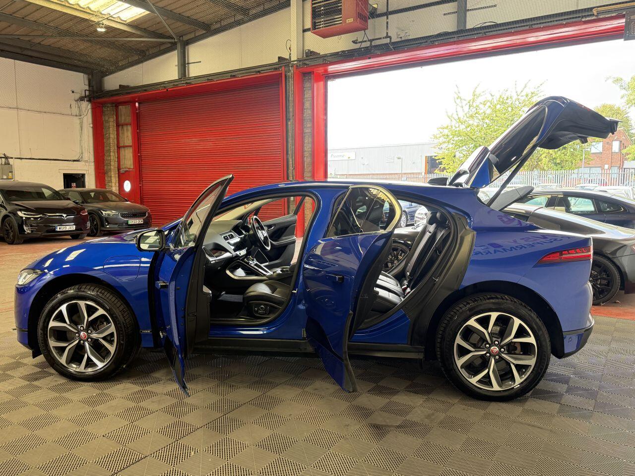 Jaguar I-Pace view 13