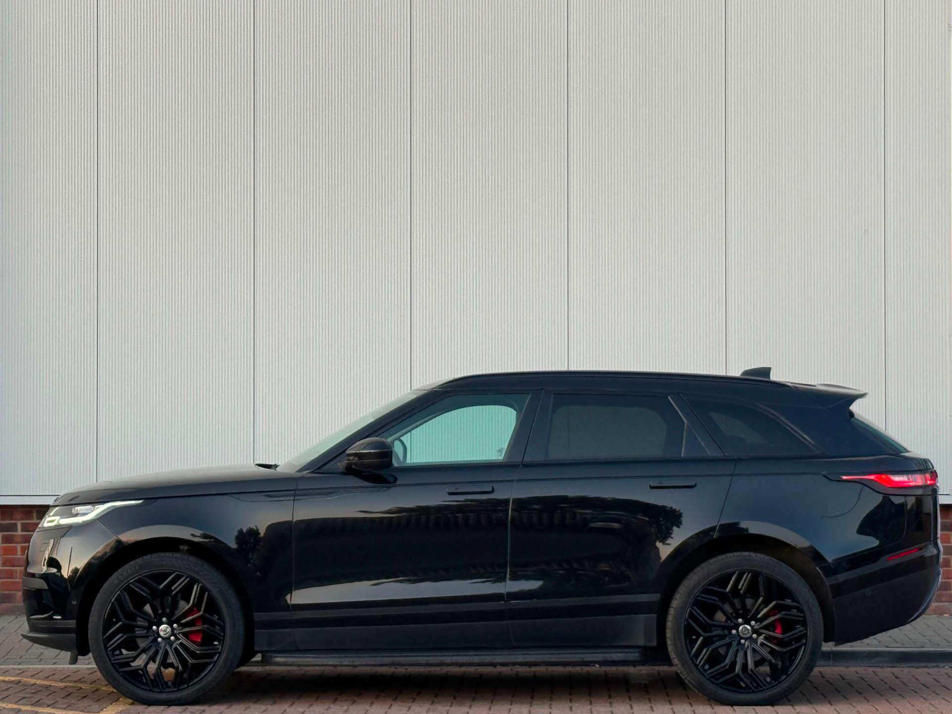 Land Rover Range Rover Velar view 9