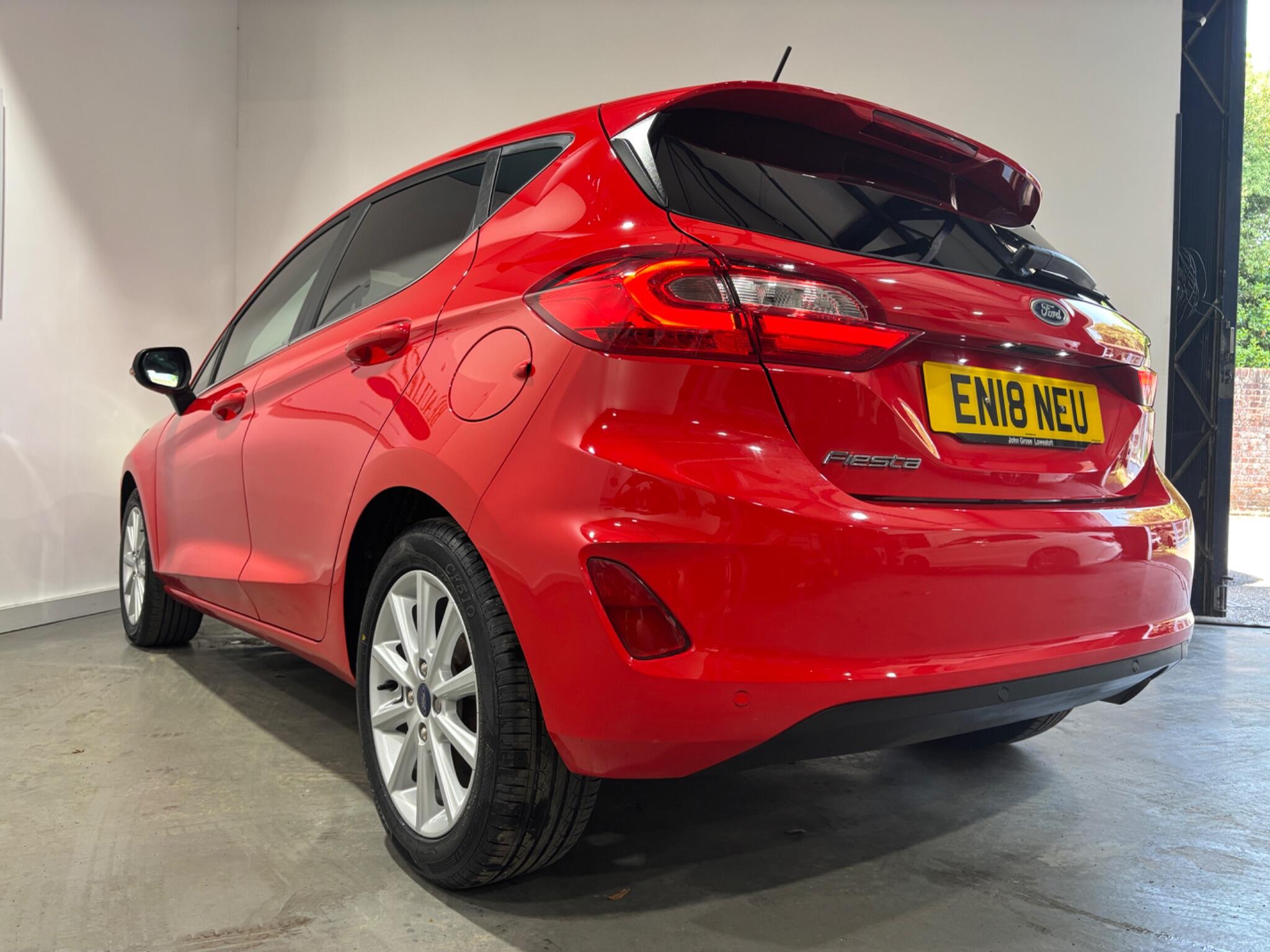Ford Fiesta view 3