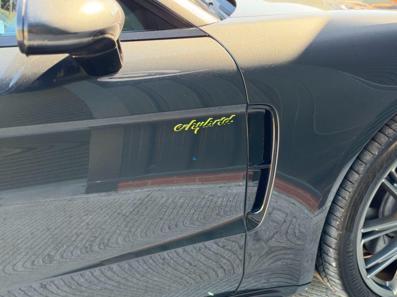 Porsche Panamera view 18