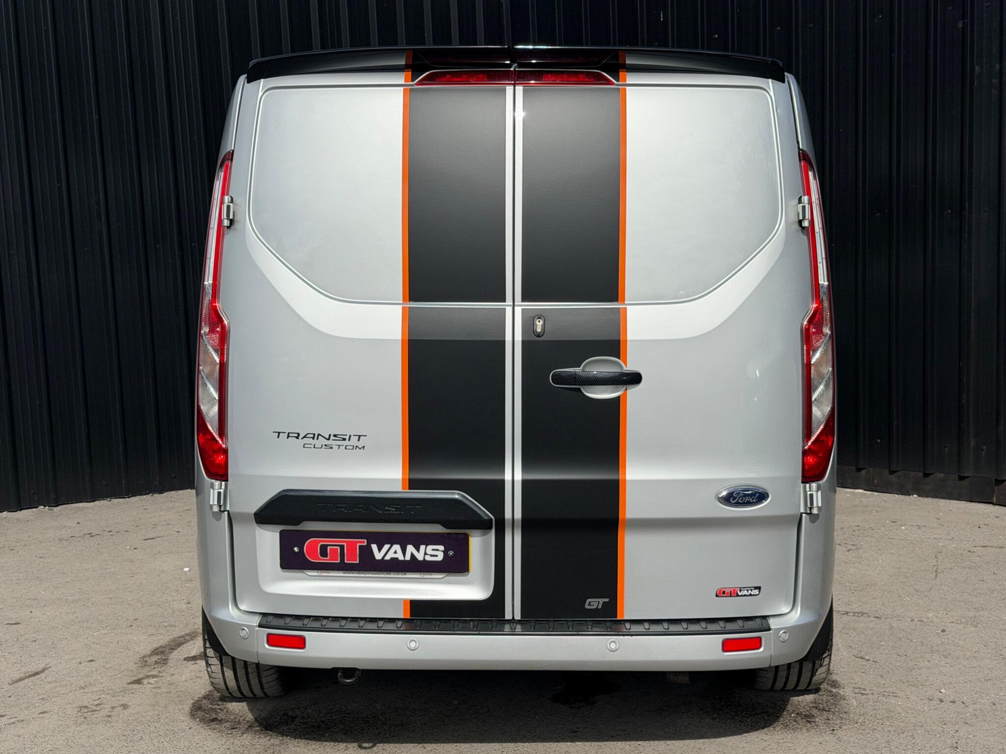 Ford Transit Custom view 6
