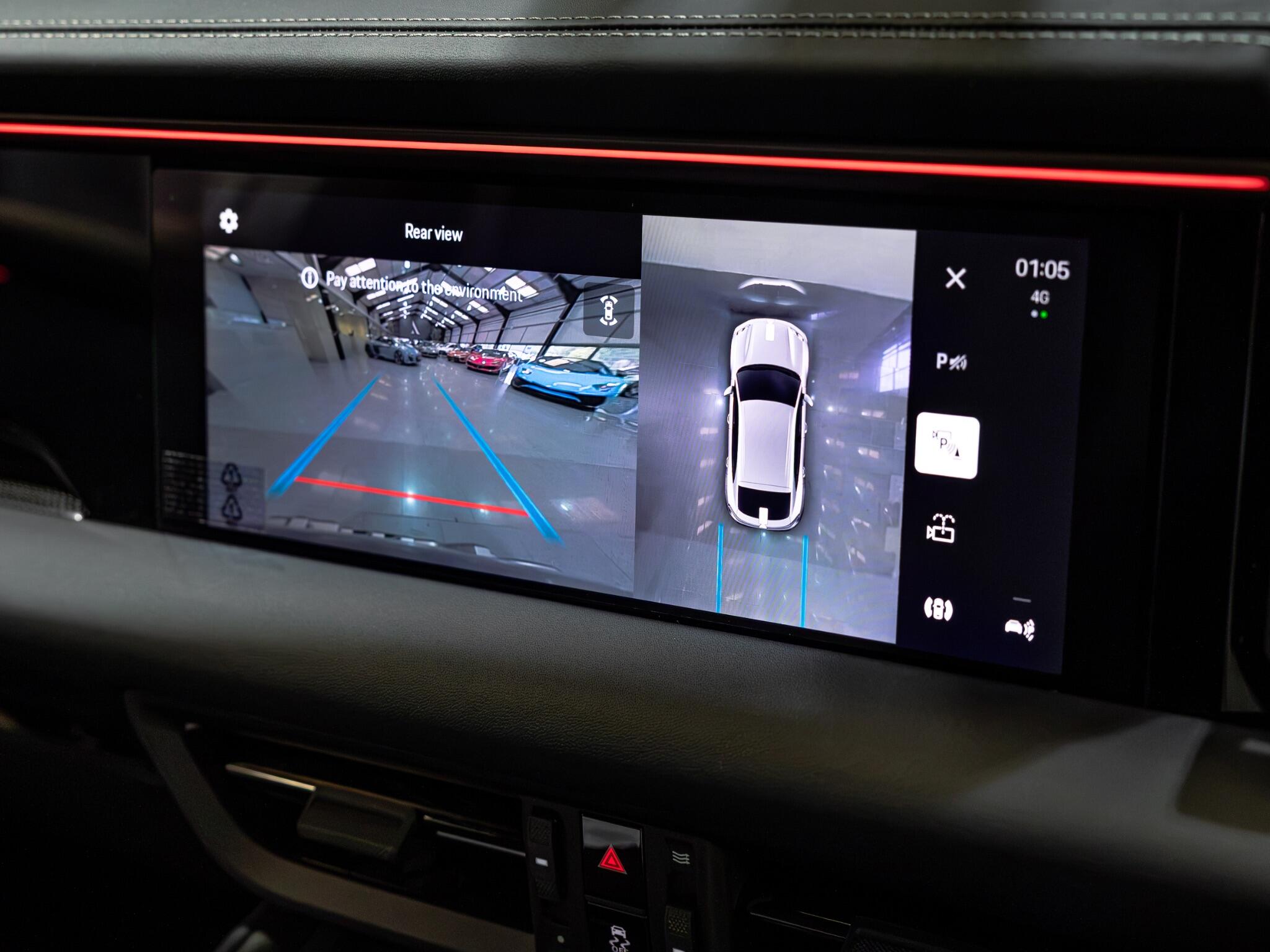 Porsche Macan view 21