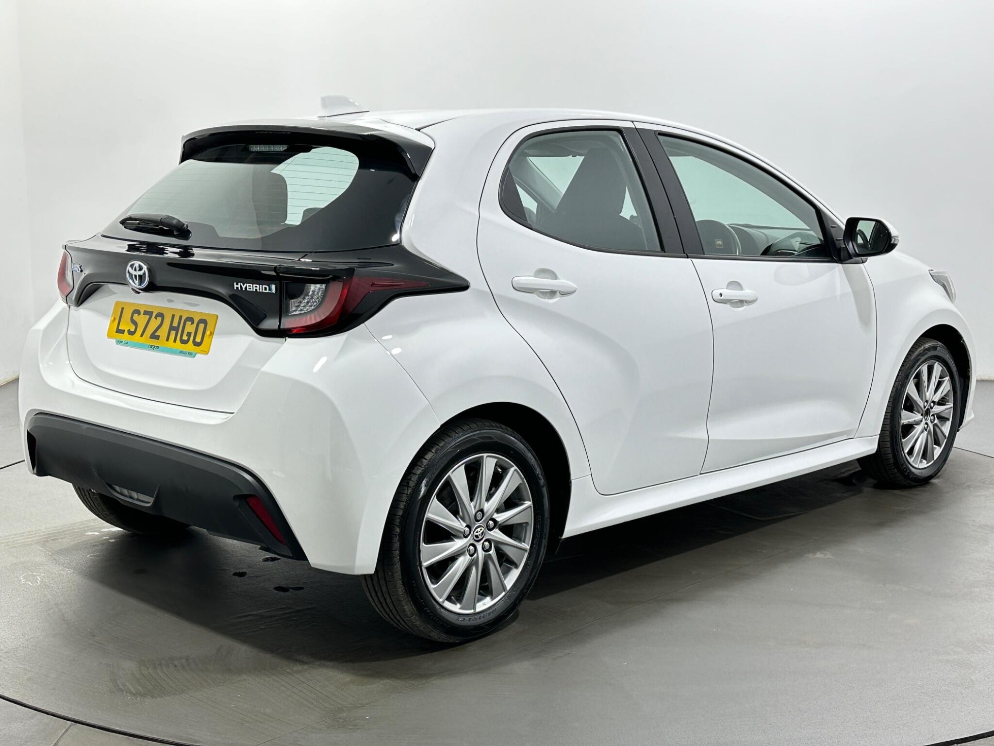 Toyota Yaris view 8