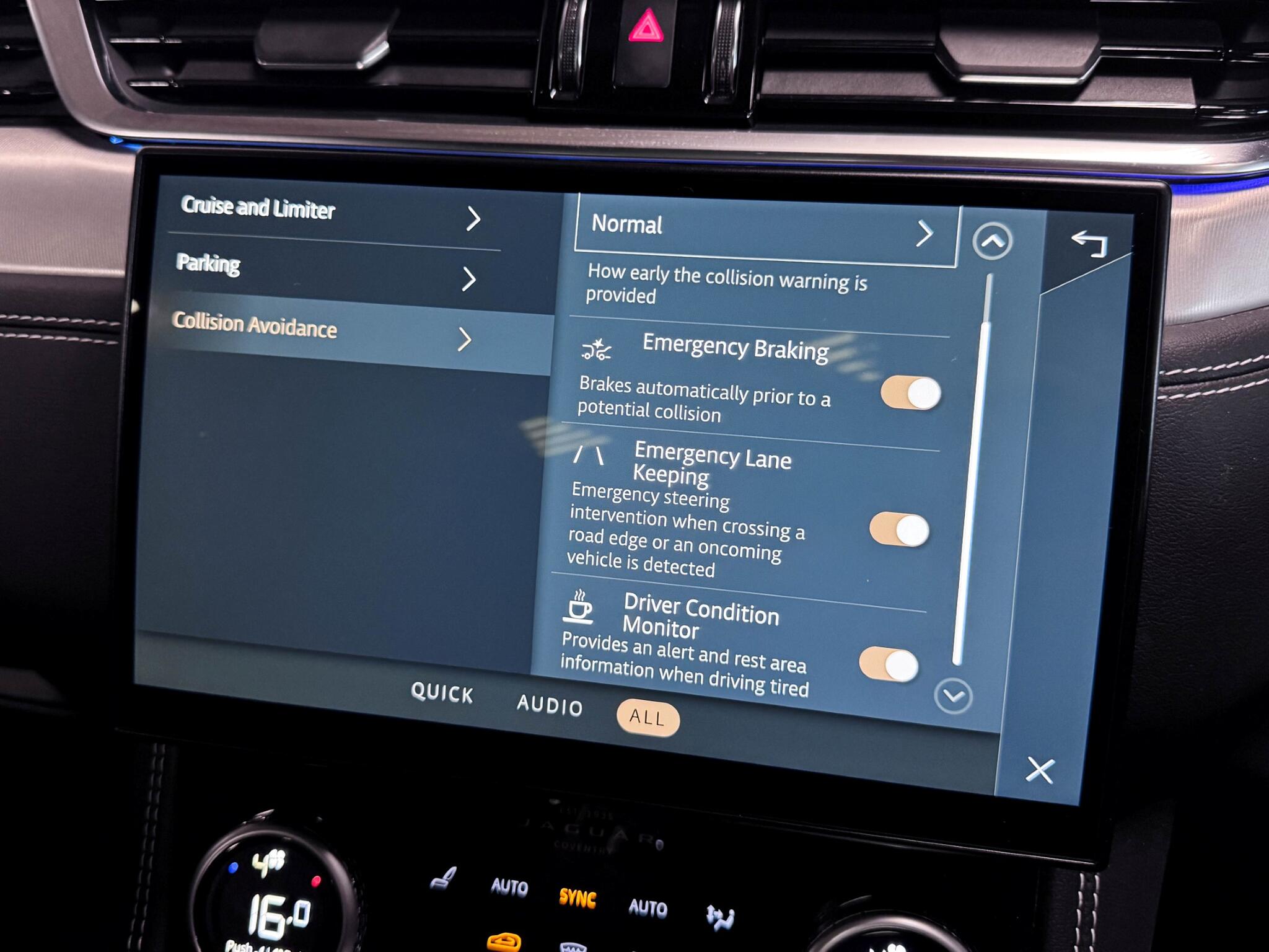 Jaguar F-Pace view 73