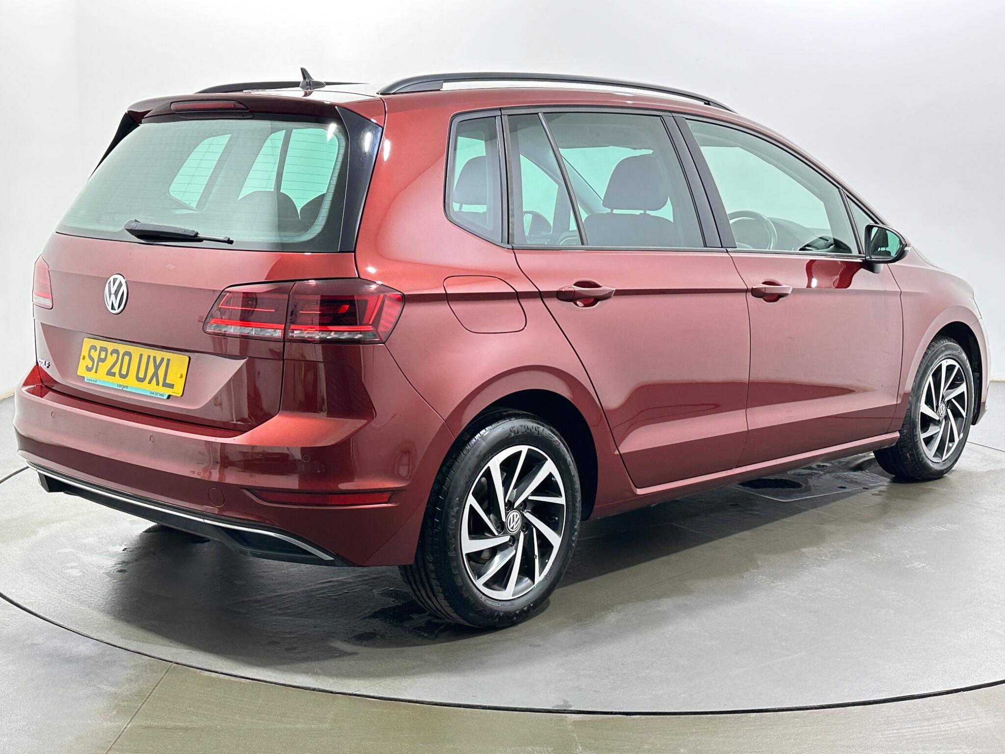 Volkswagen Golf Sportsvan view 8