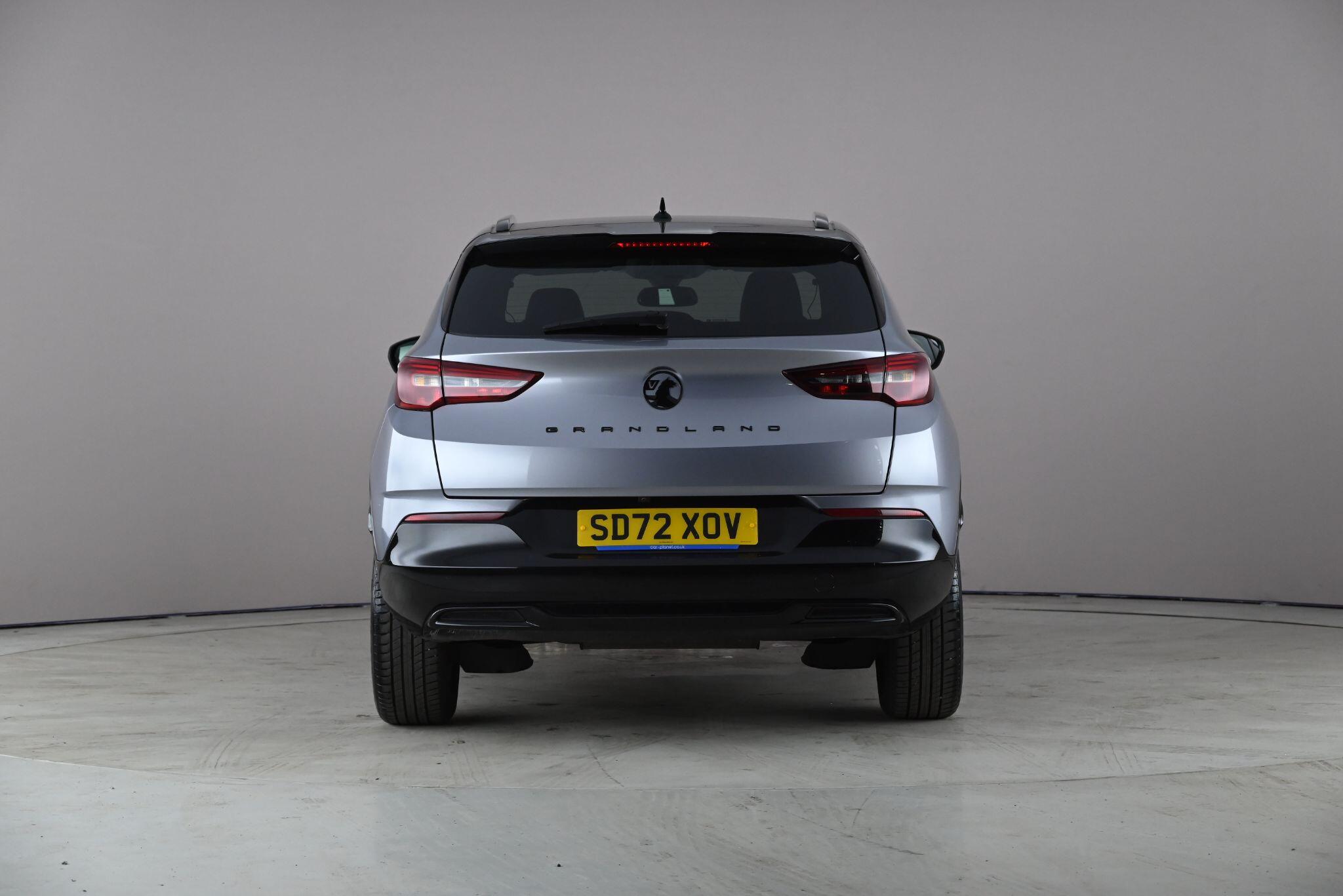Vauxhall Grandland view 9