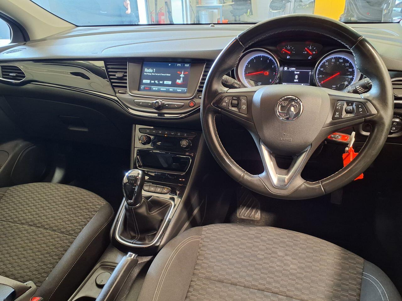 Vauxhall Astra view 9