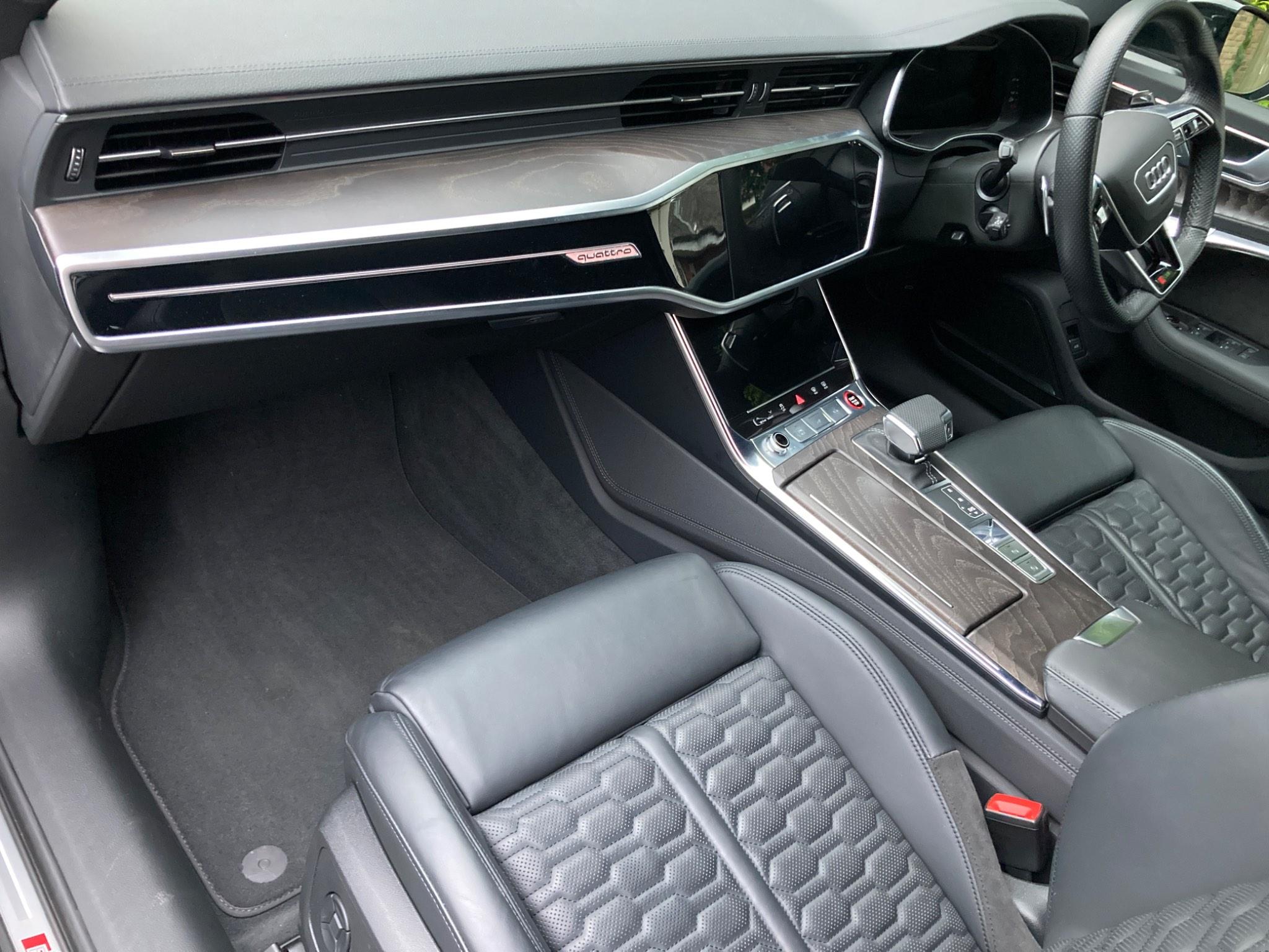Audi RS6 view 38