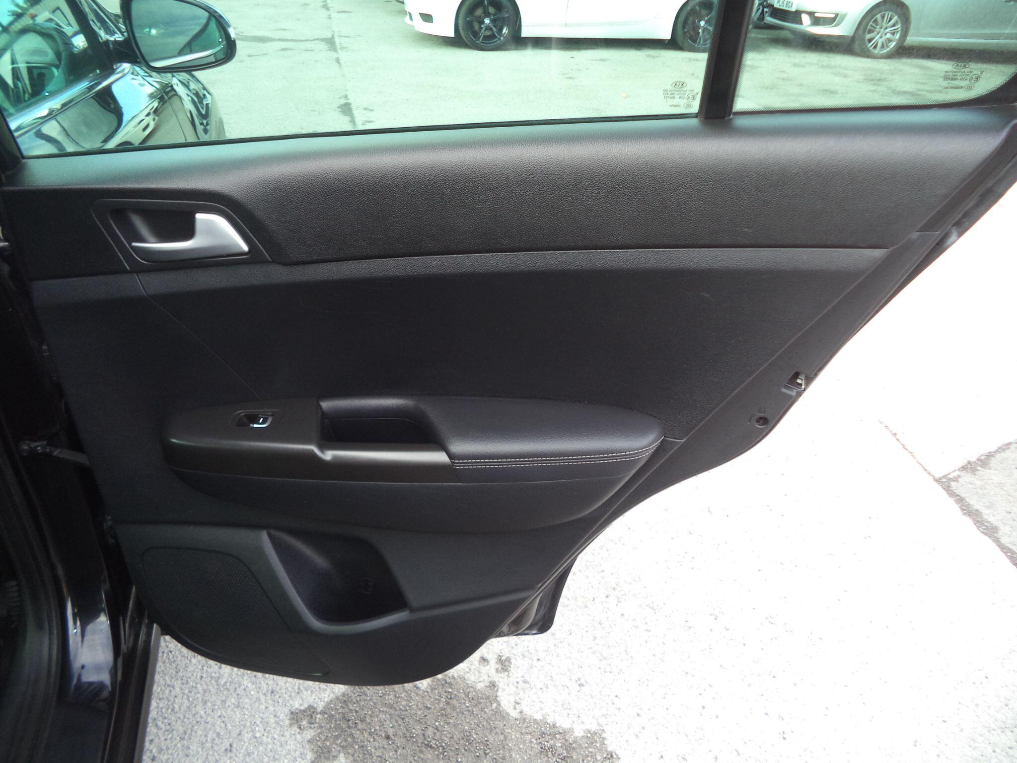 Kia Sportage view 25