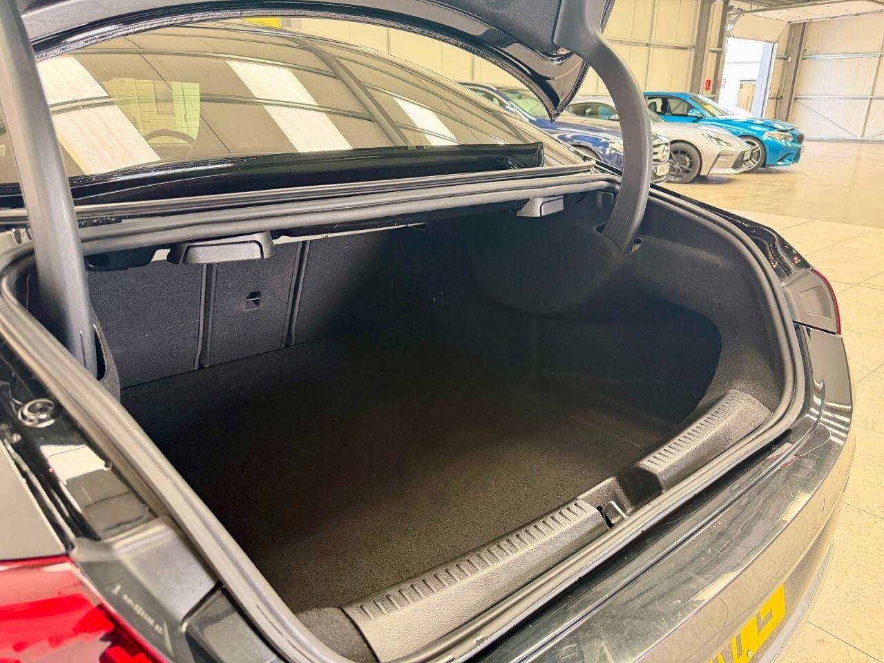Mercedes-Benz Cla view 30