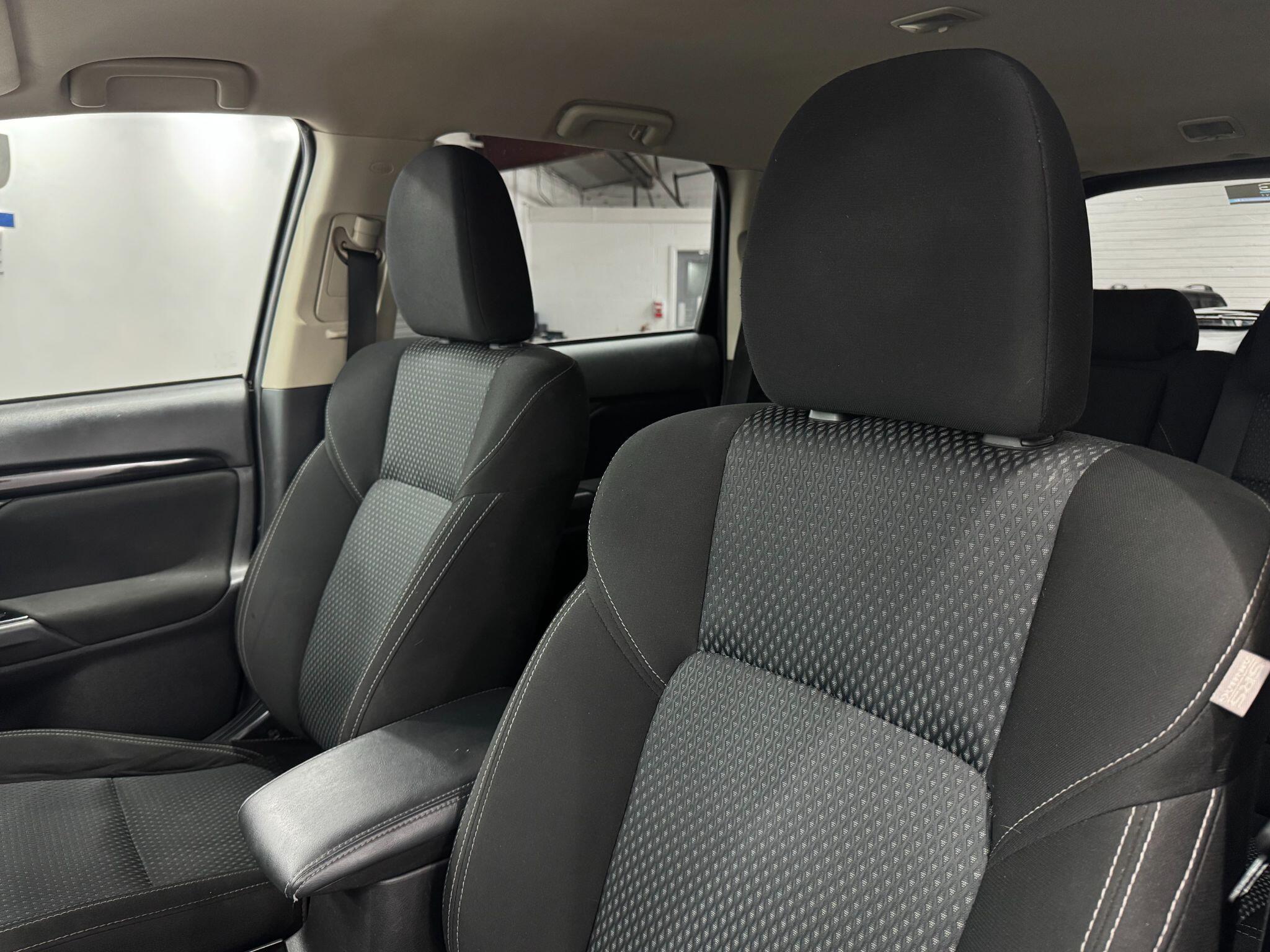 Mitsubishi Outlander view 59