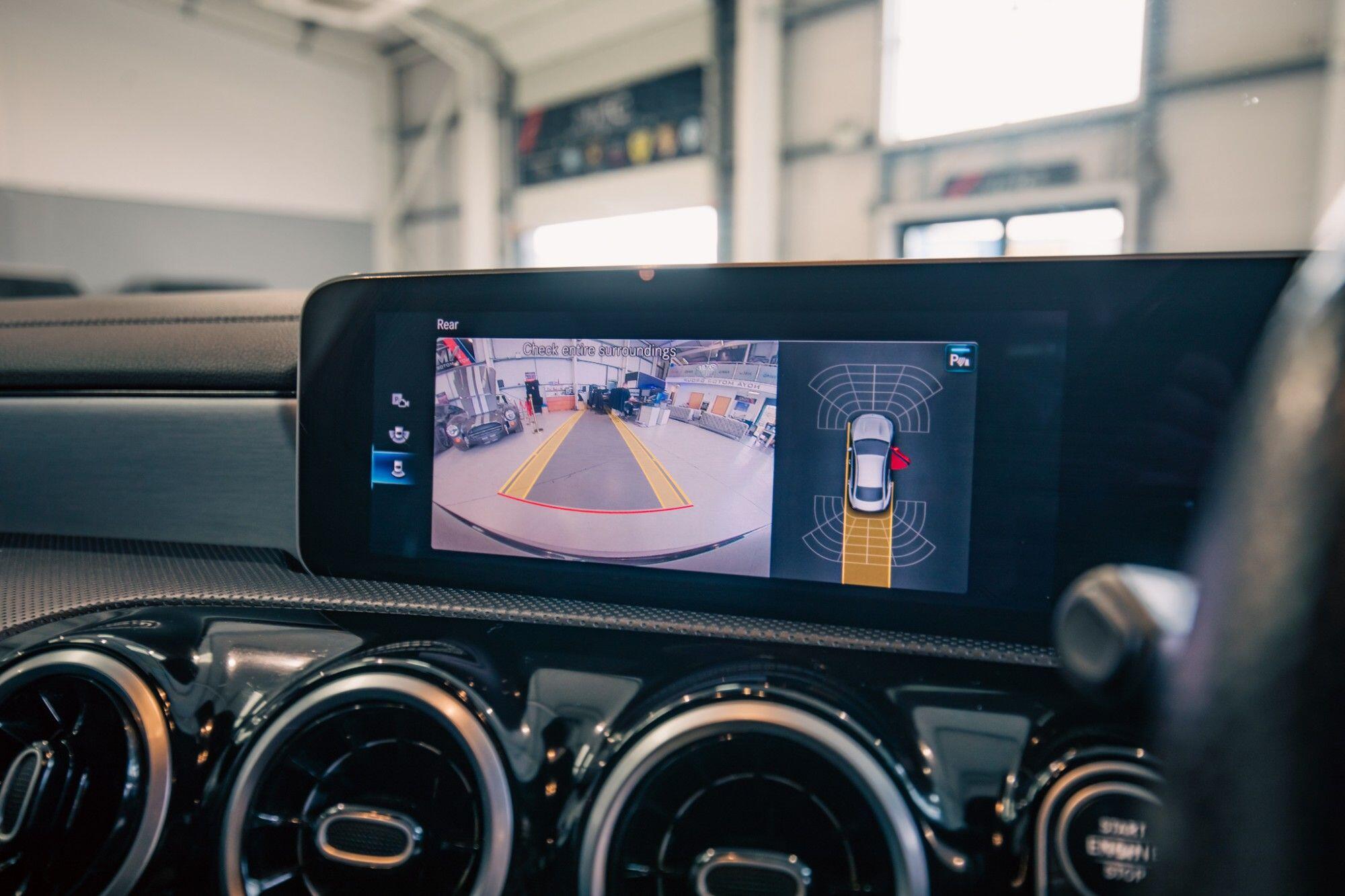 Mercedes-Benz Cla view 16
