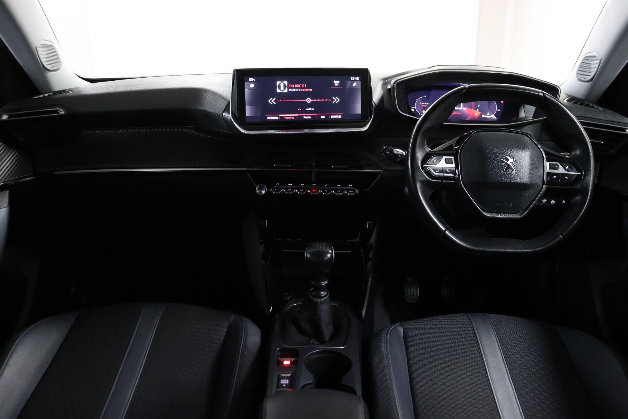 Peugeot 2008 view 40