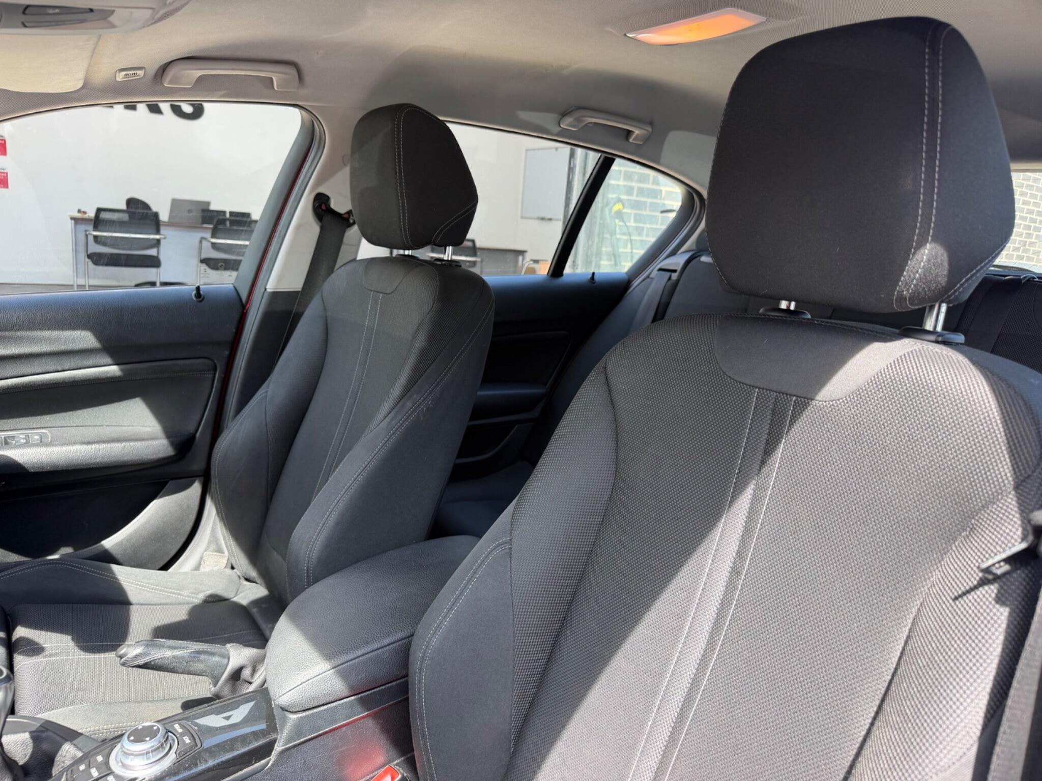 BMW 1 Series view 17