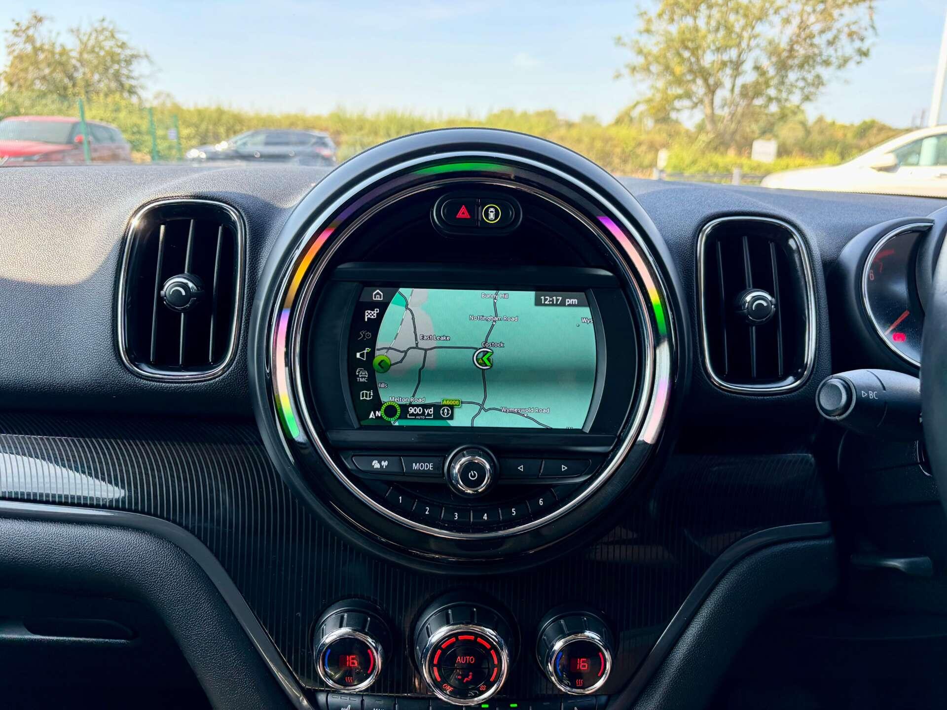 Mini Countryman view 50