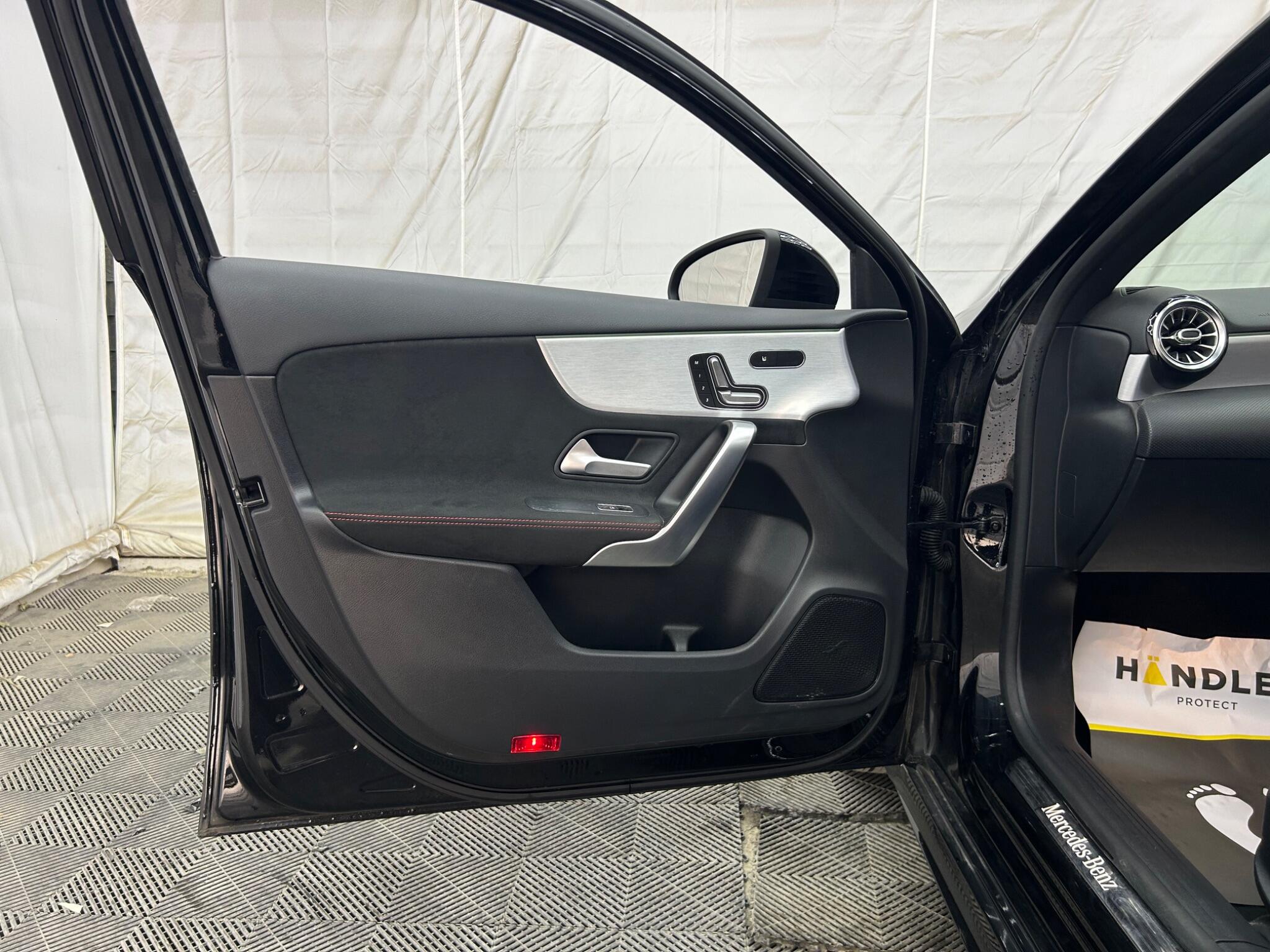 Mercedes-Benz A-Class view 30