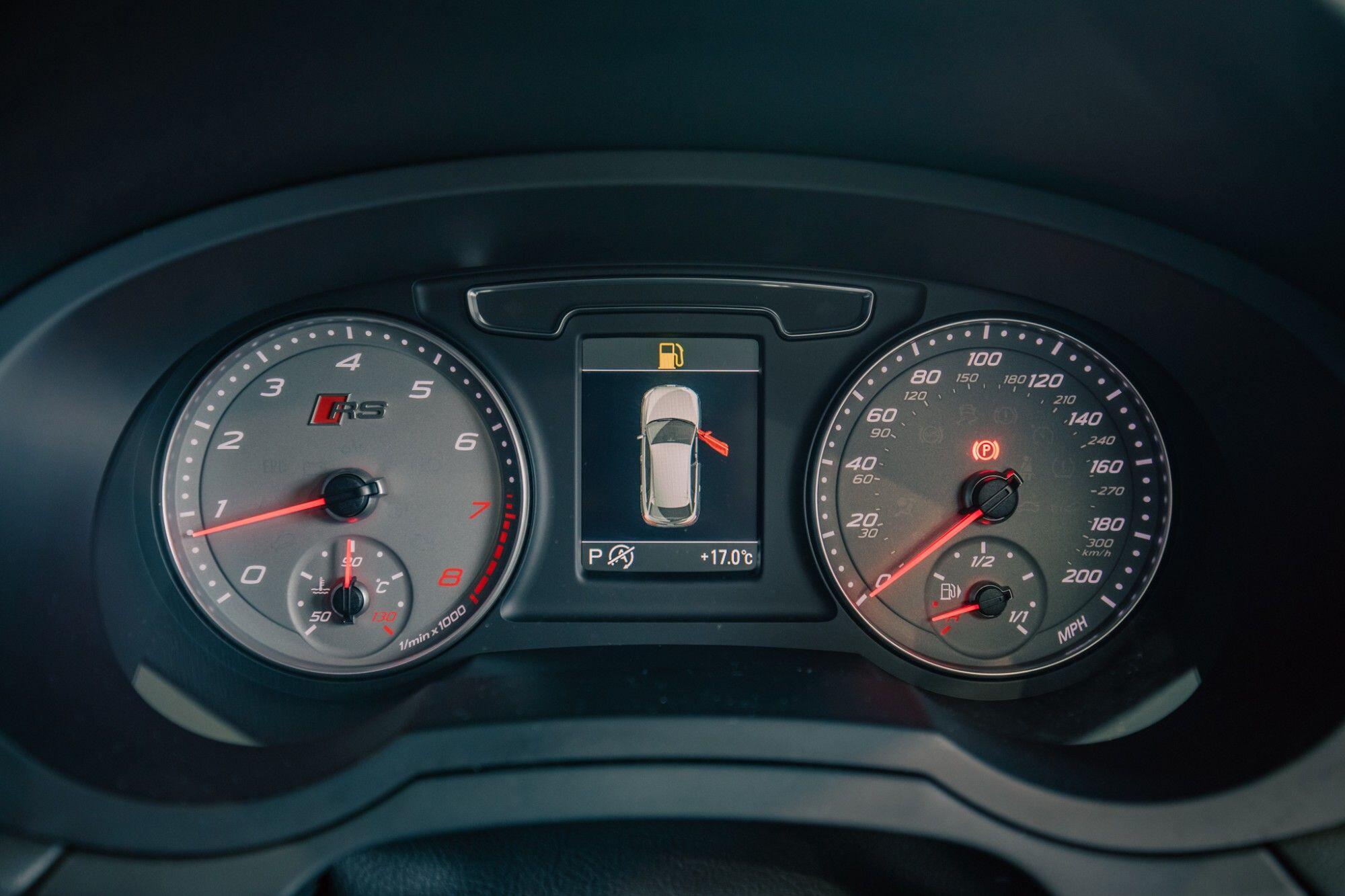 Audi RS Q3 view 15