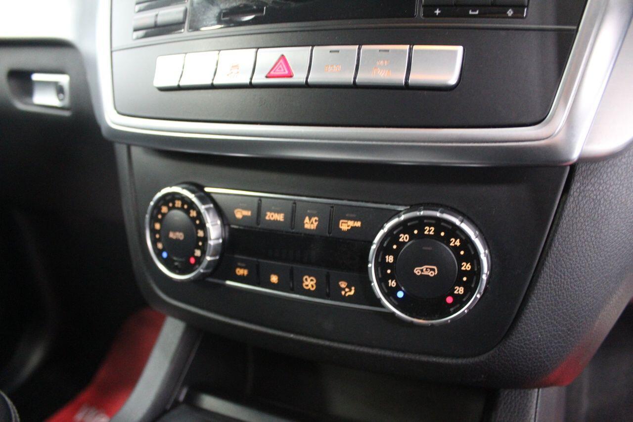 Mercedes-Benz M-Class view 42