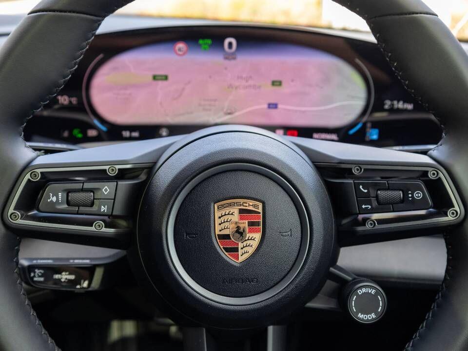 Porsche Taycan view 45