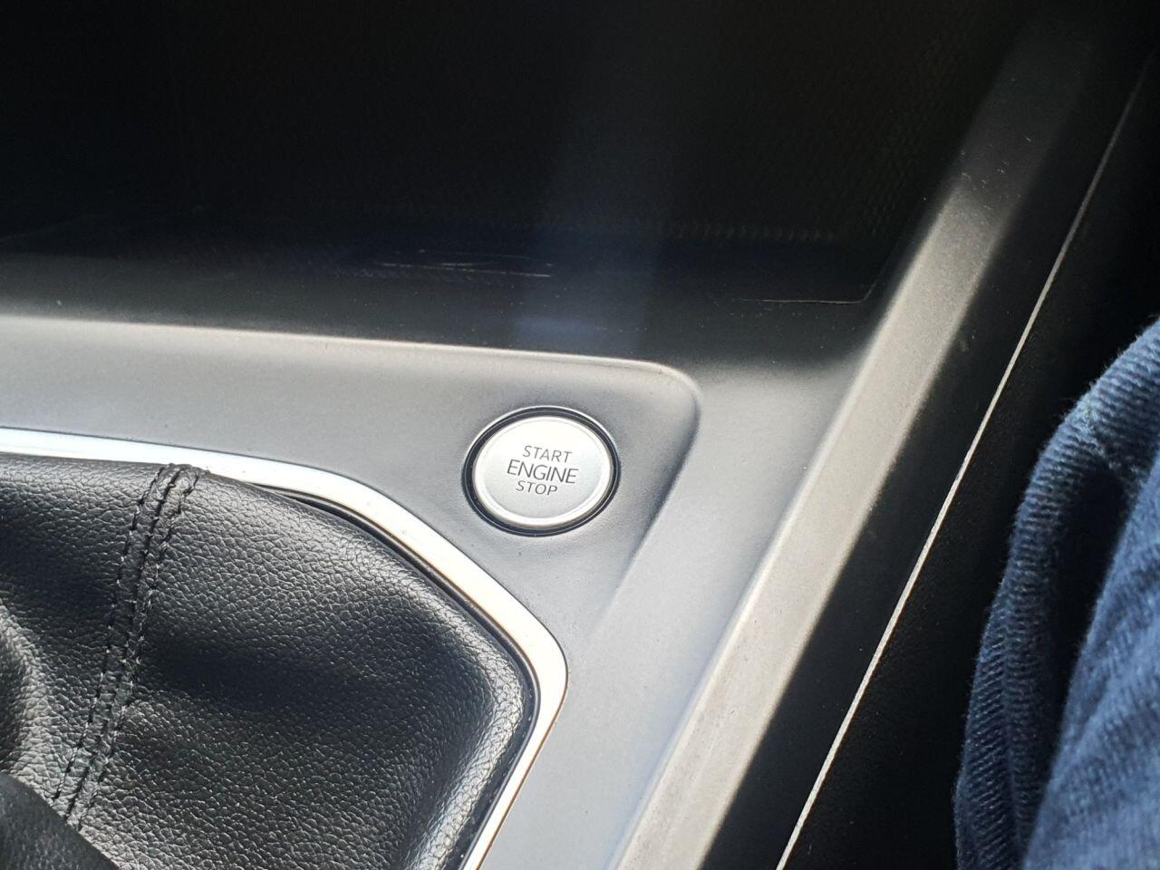 Volkswagen Golf view 36