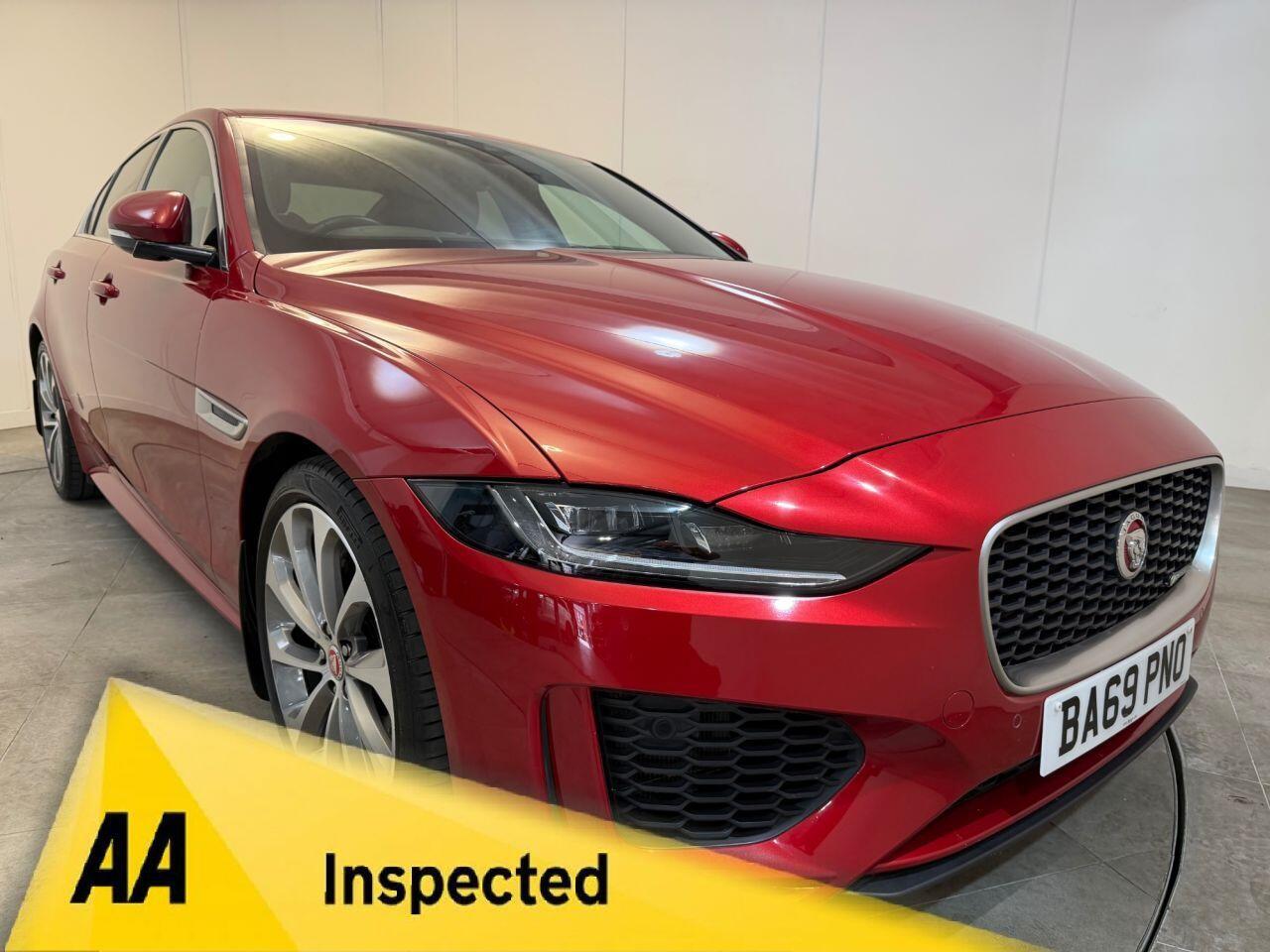 Jaguar Xe main image