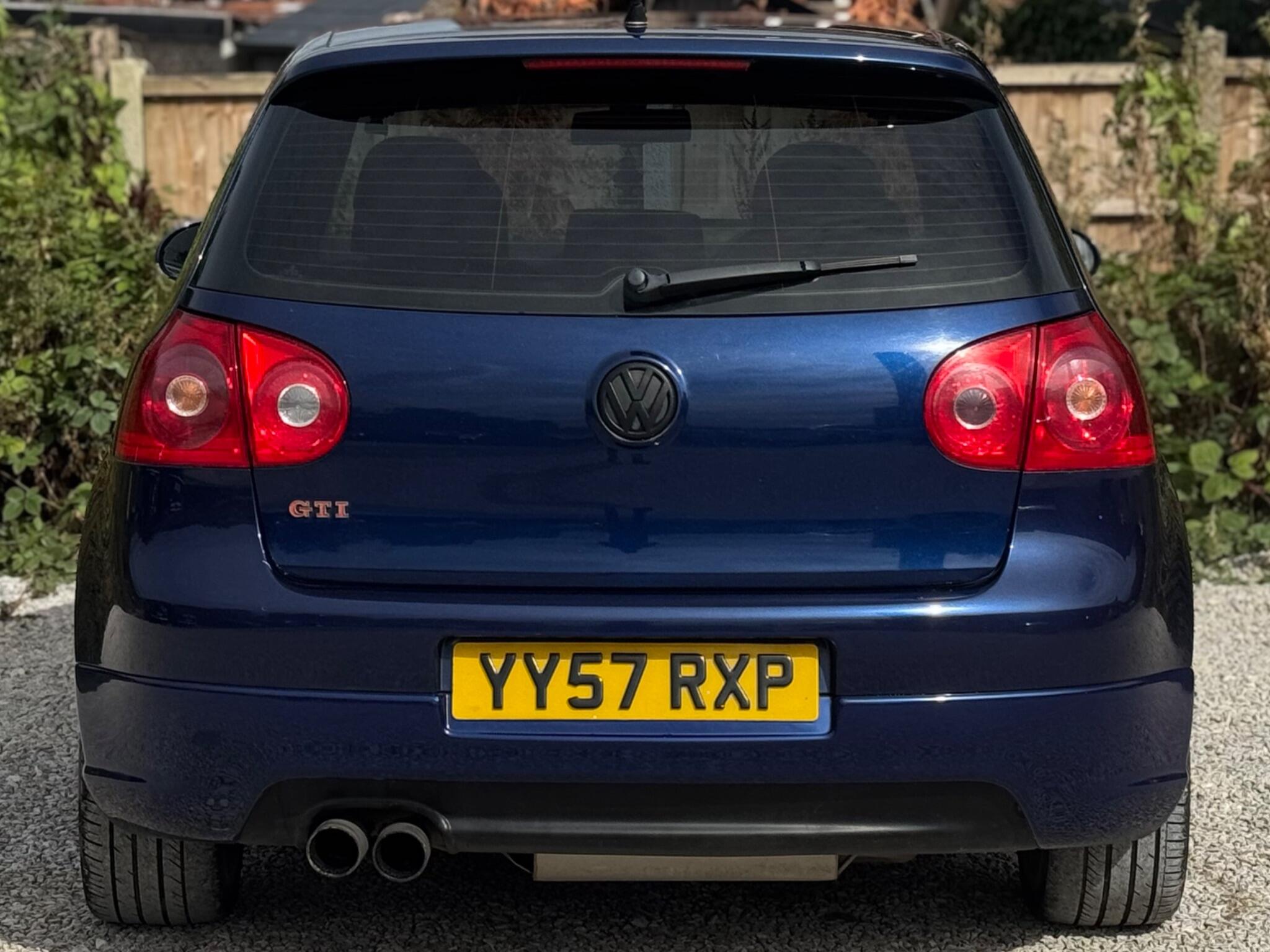Volkswagen Golf view 9