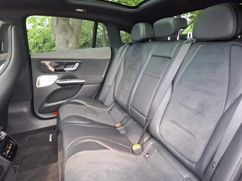 Mercedes-Benz EQE view 6