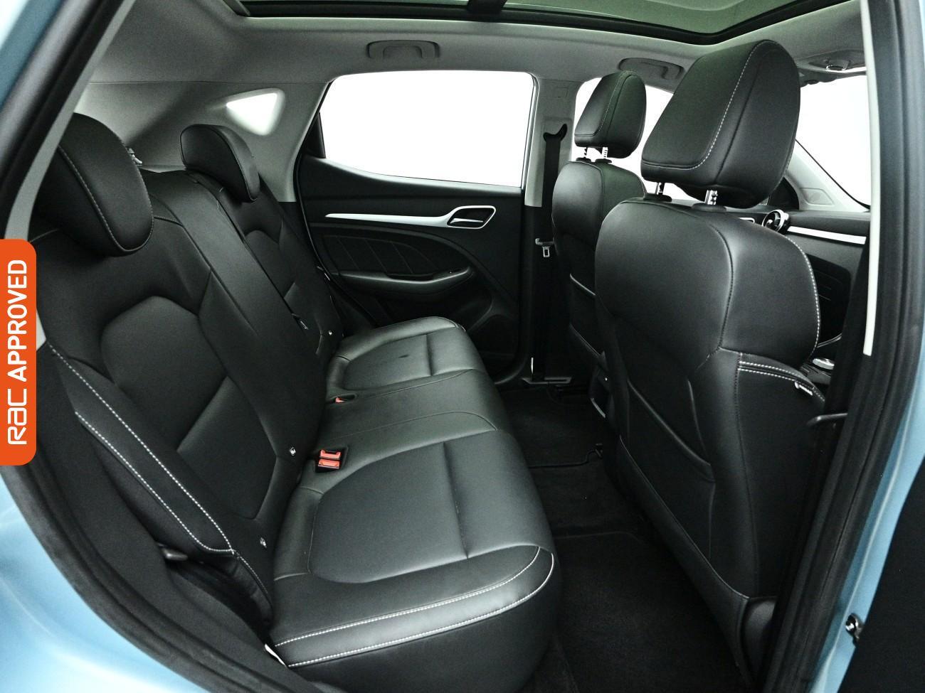 MG ZS view 13