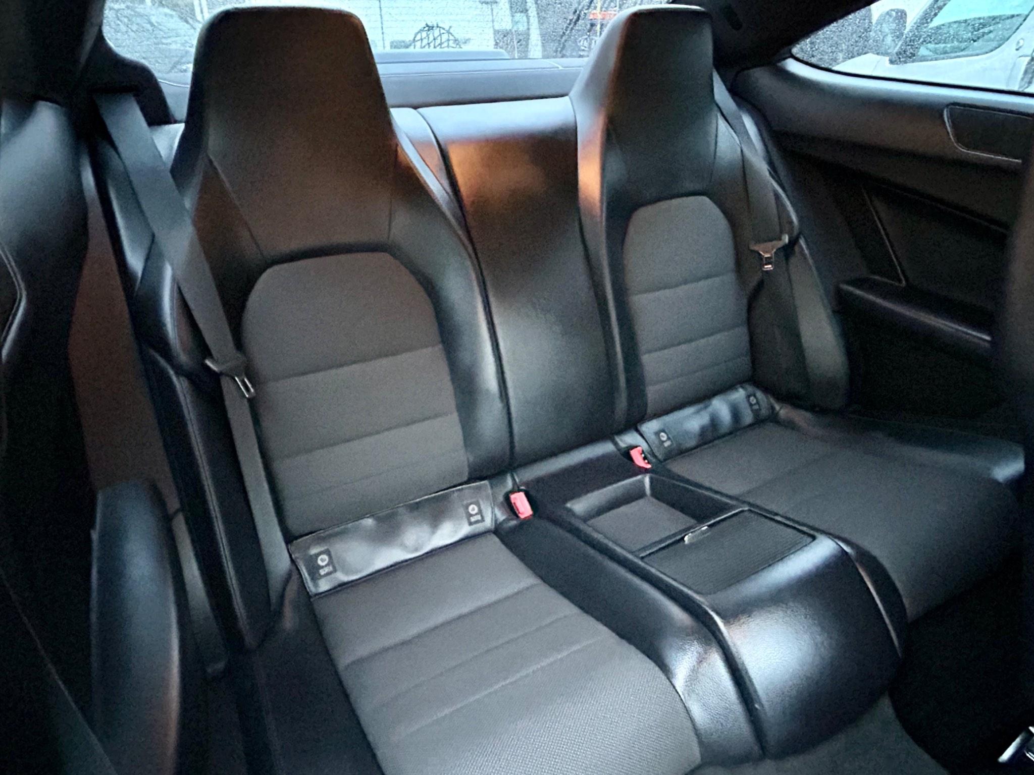 Mercedes-Benz C-Class view 20