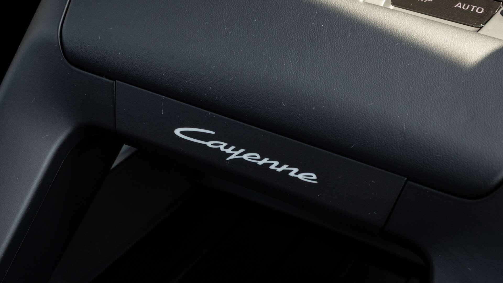 Porsche Cayenne view 29