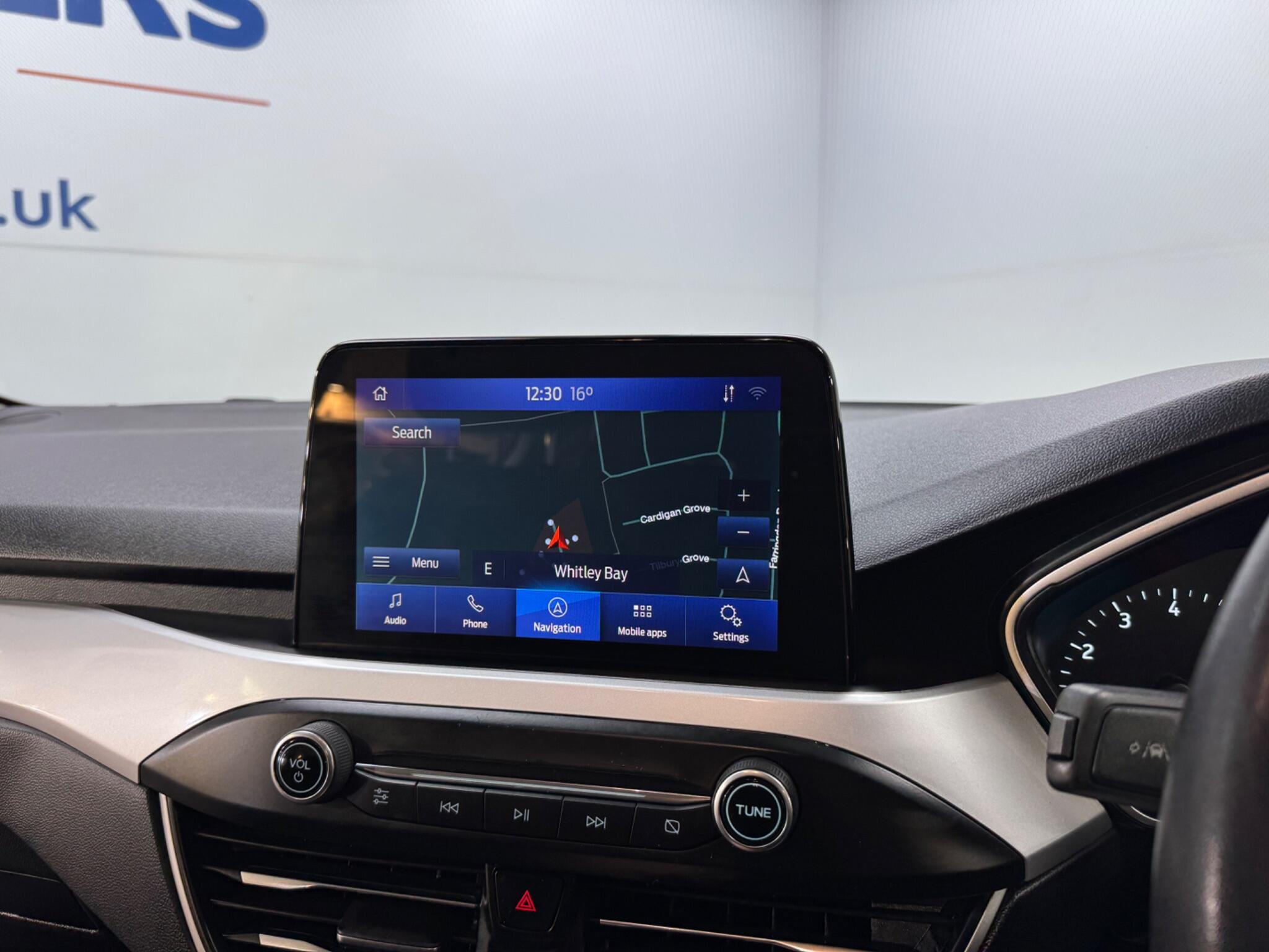 Ford Focus view 32