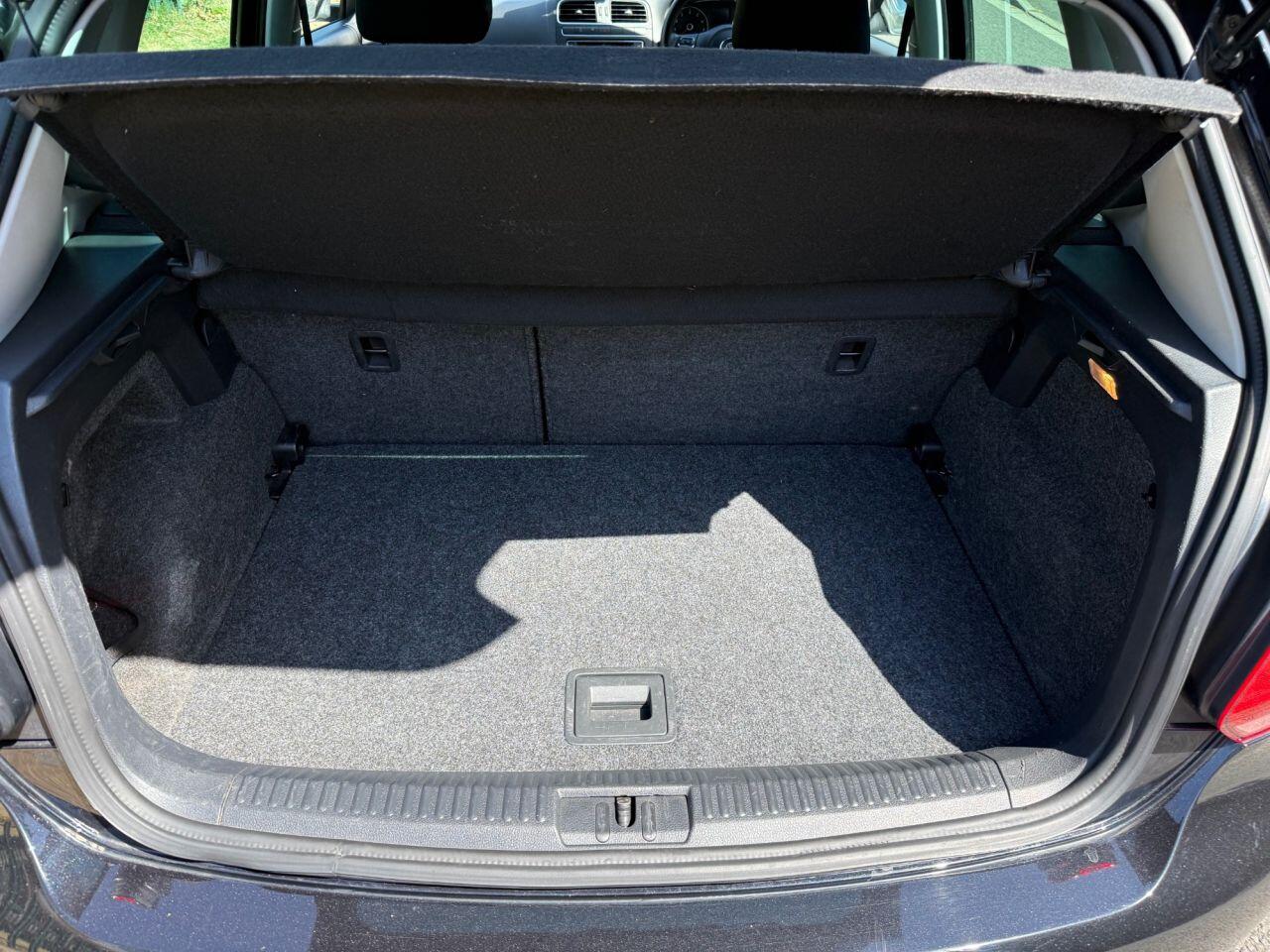 Volkswagen Polo view 21