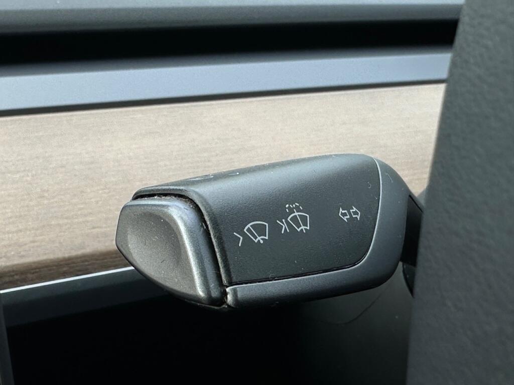 Tesla Model 3 view 22