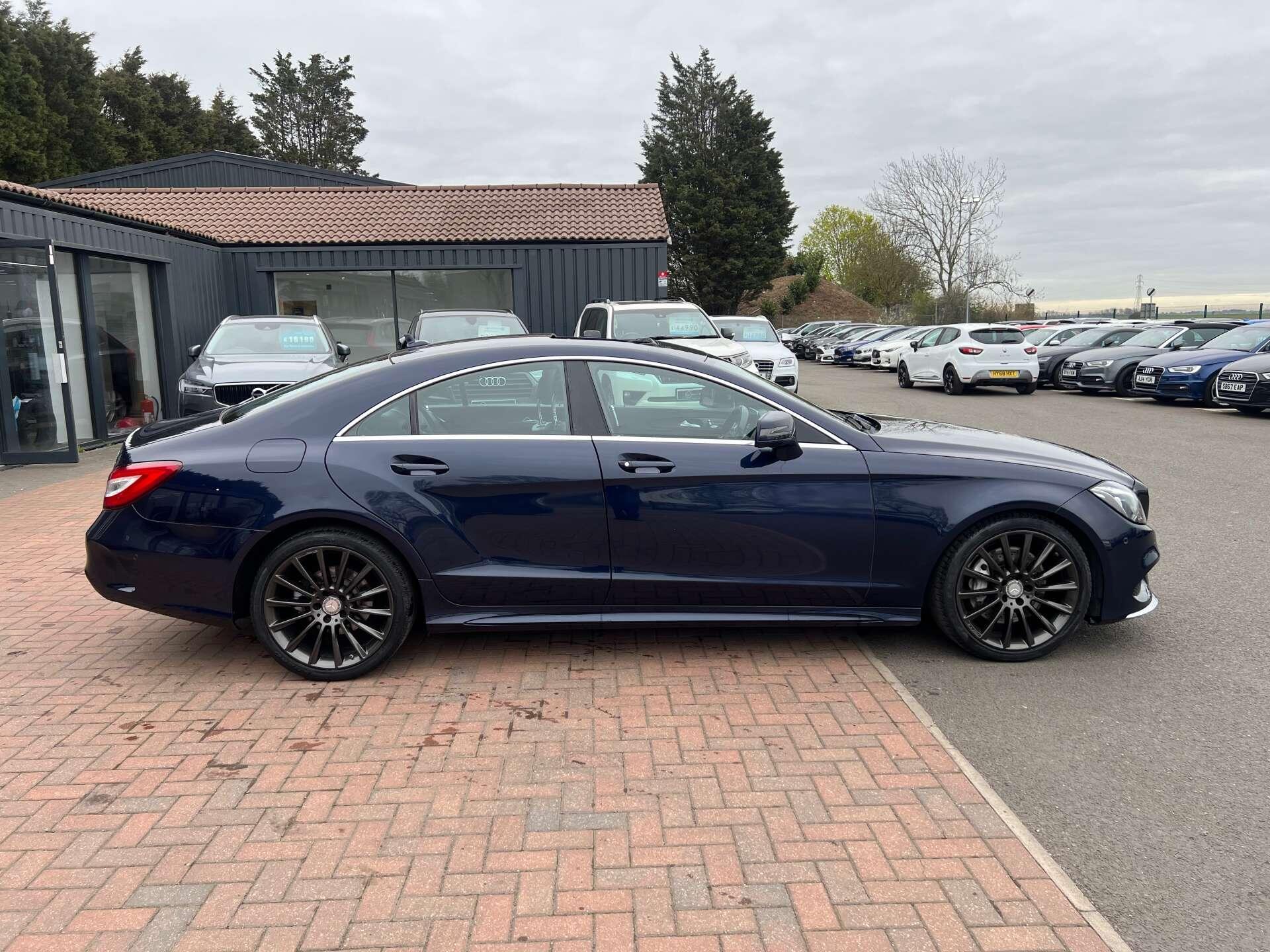 Mercedes-Benz CLS view 6