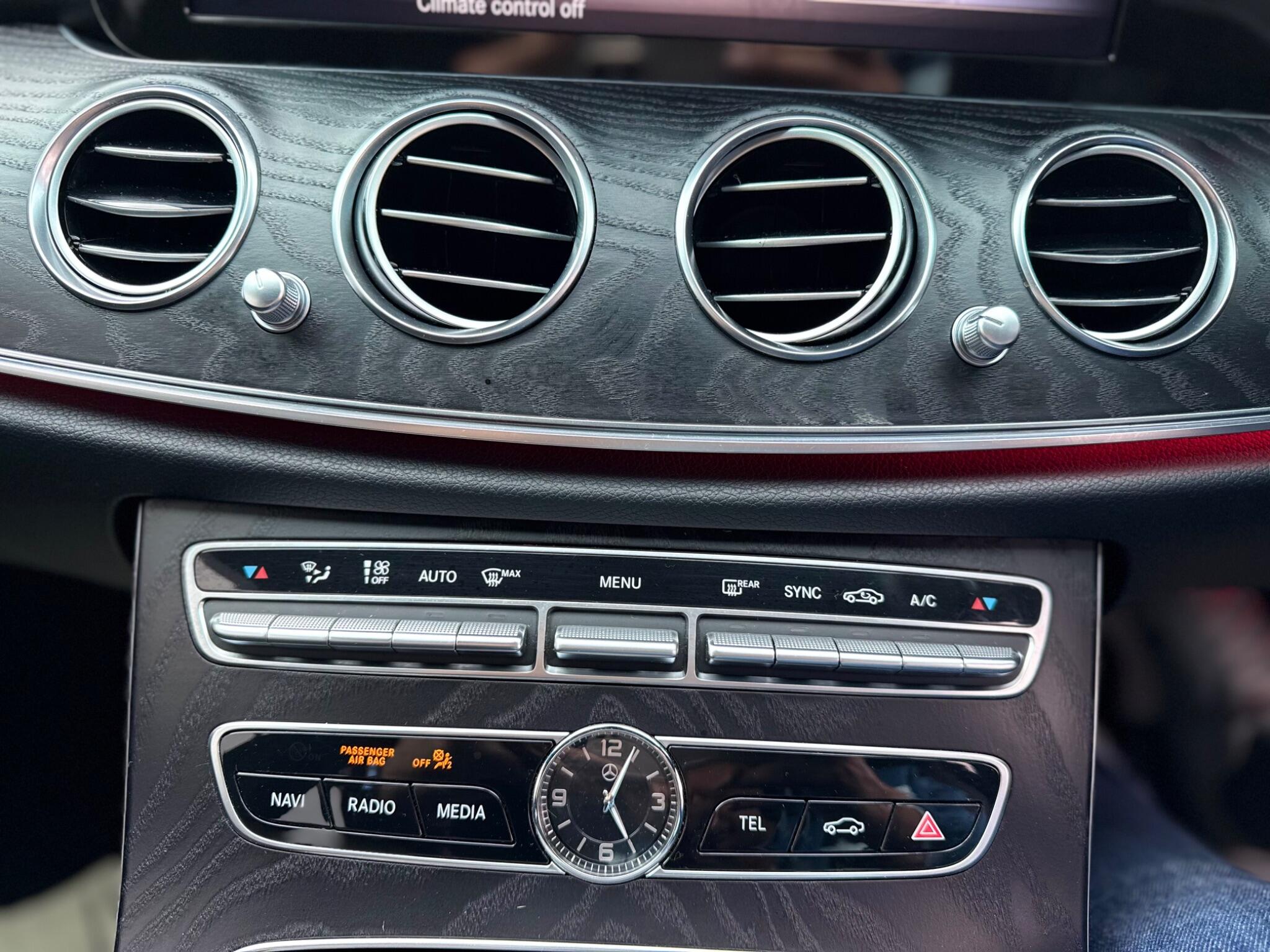 Mercedes-Benz E-Class view 20