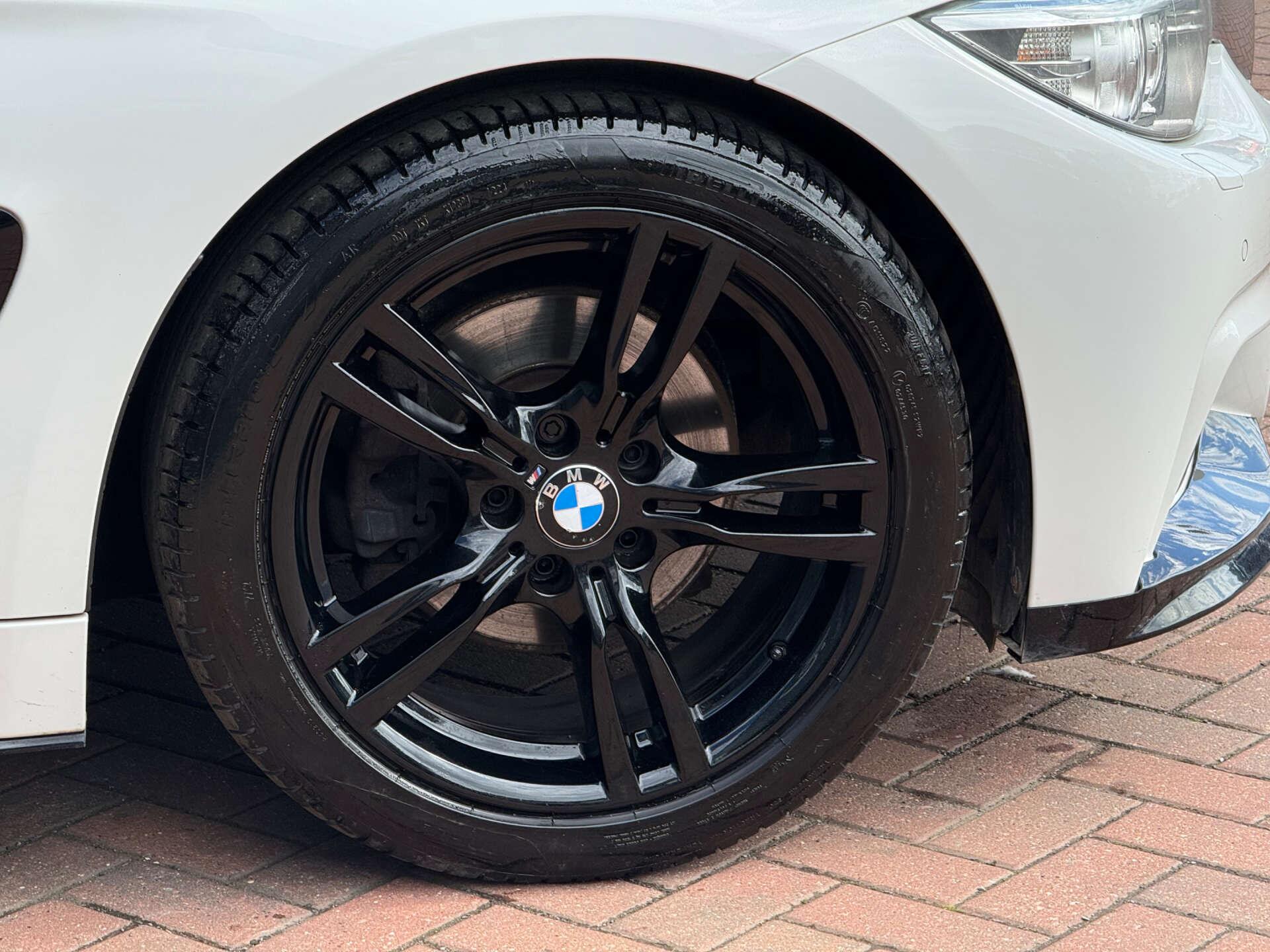 BMW 4 Series view 18
