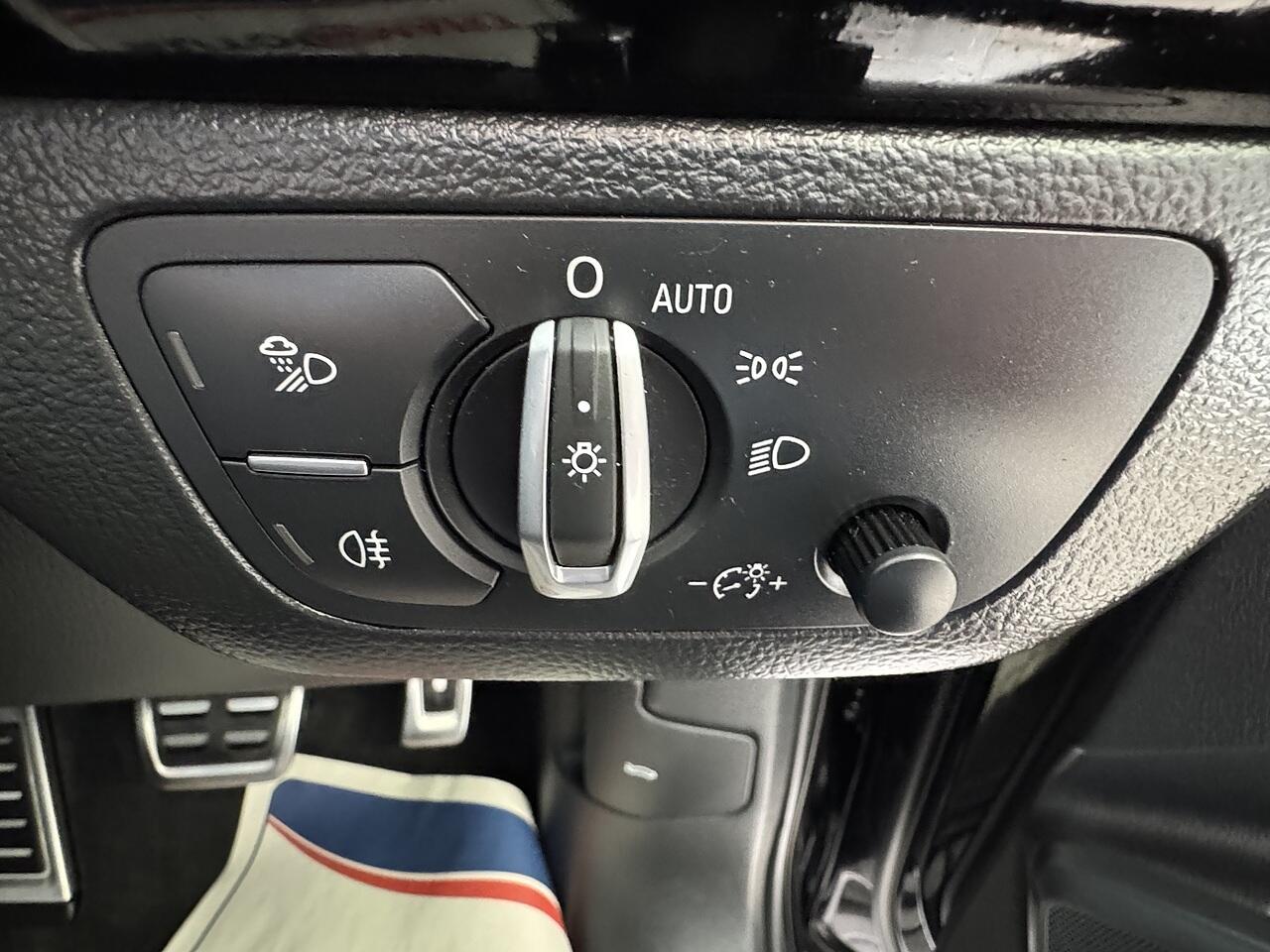 Audi Q5 view 26