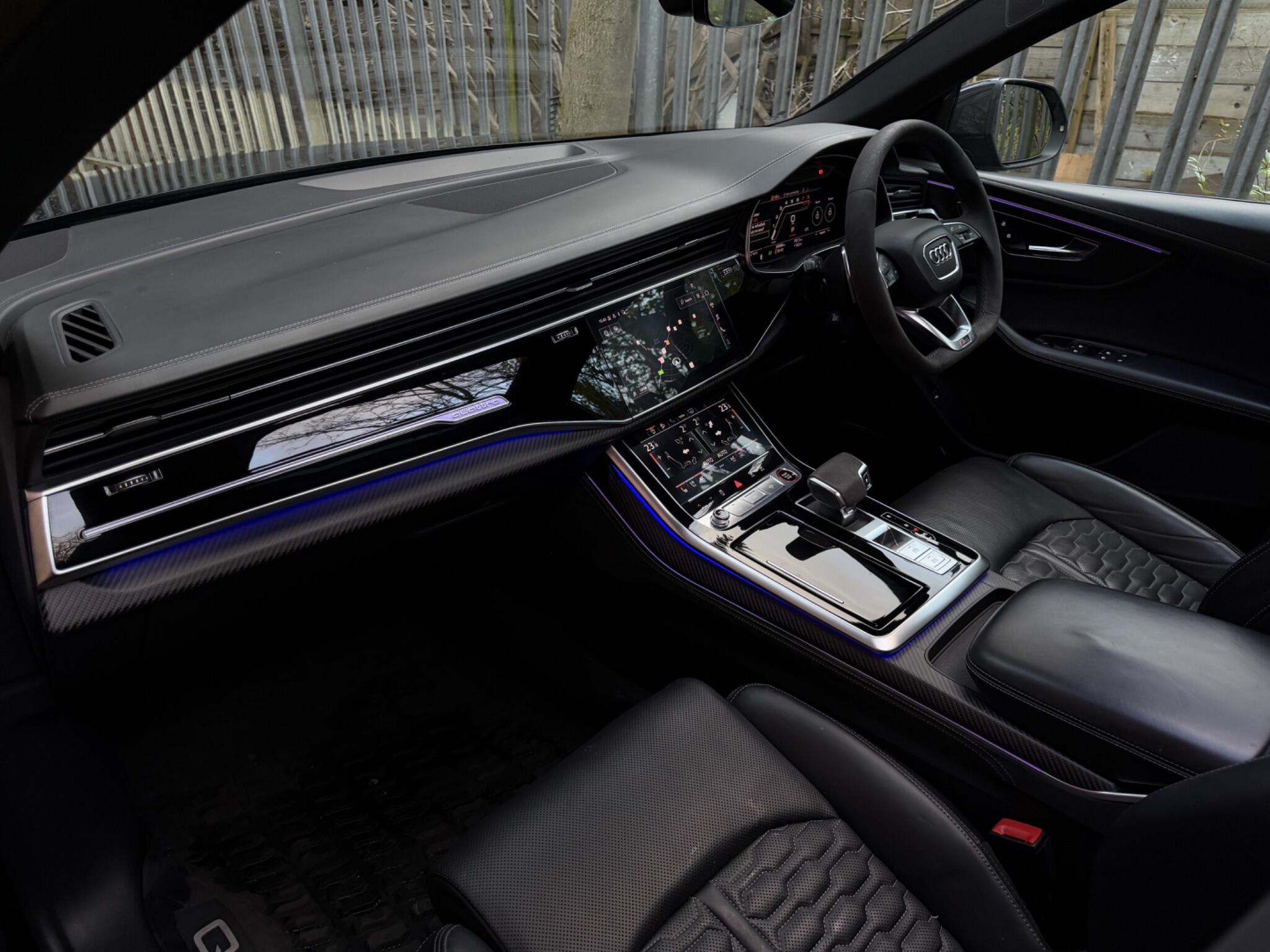 Audi Audi RSQ8 view 25