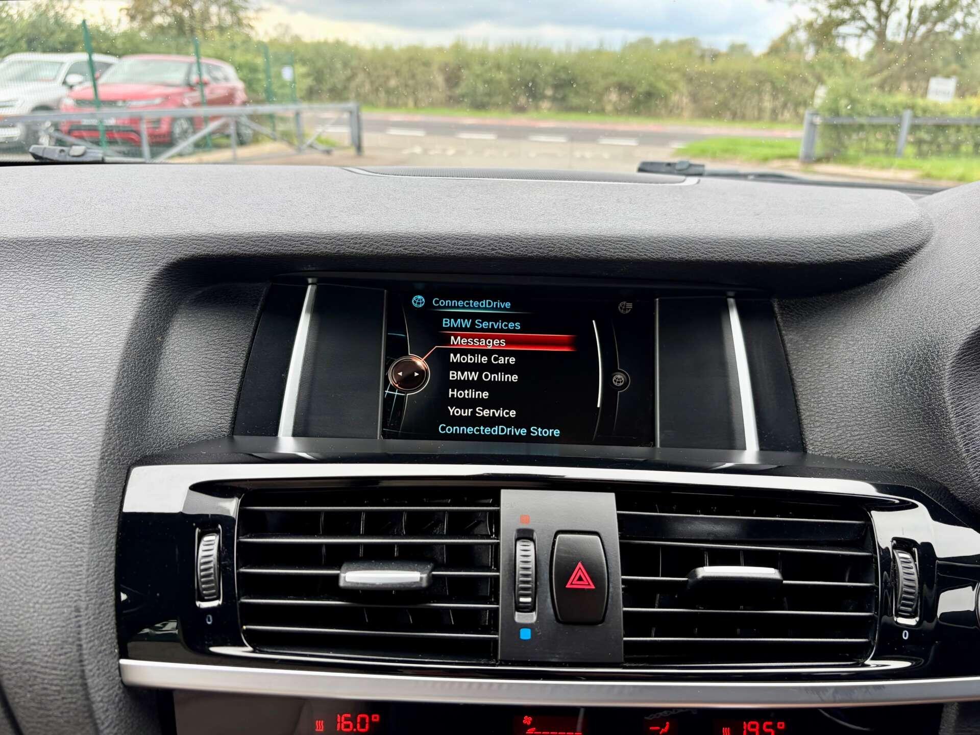 BMW X4 view 44