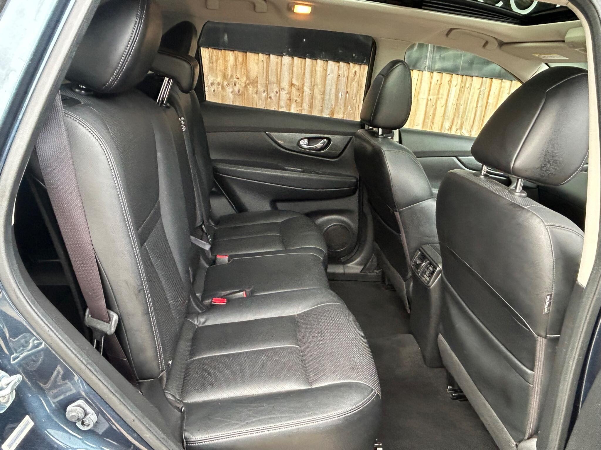 Nissan X-Trail view 44